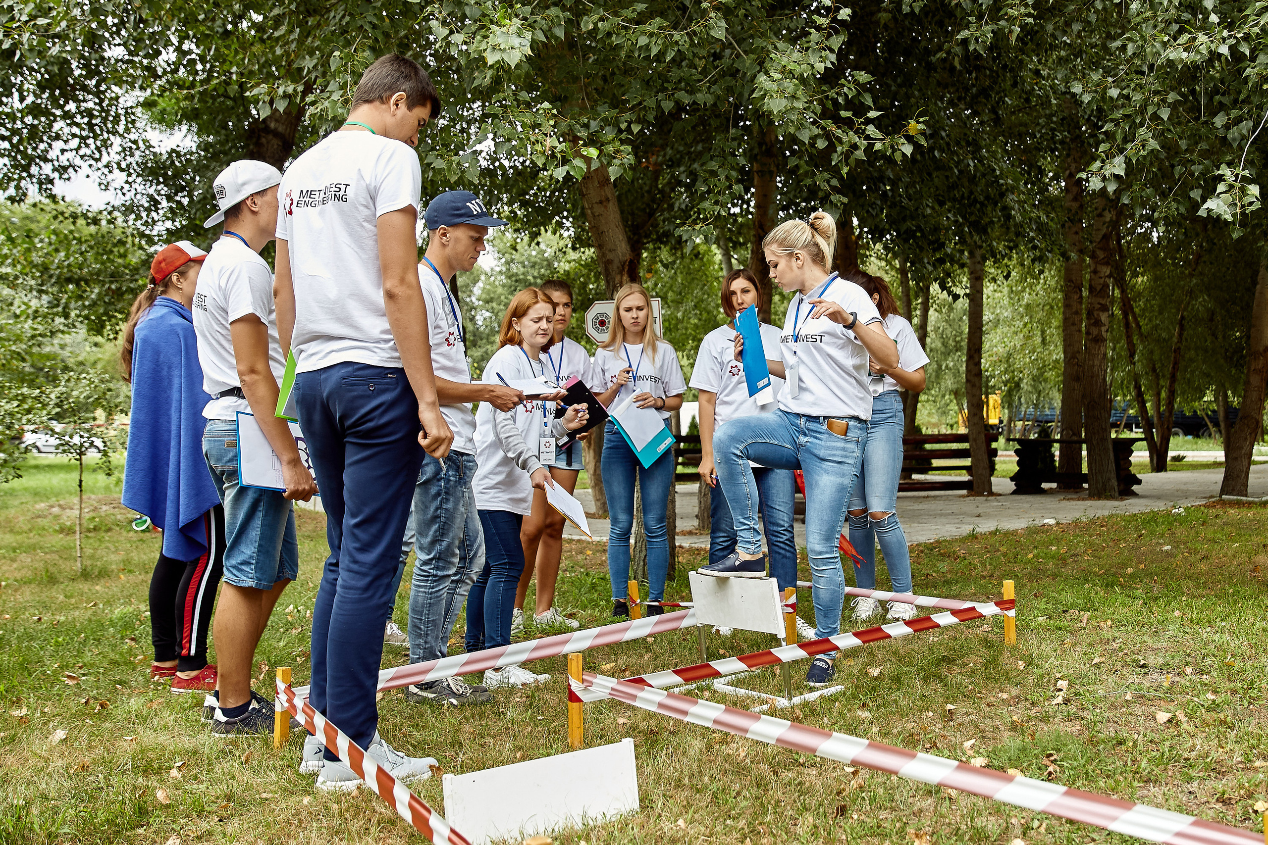 Репортажна фотосессія тимбілдингу для компанії Метінвест Інжинірінг