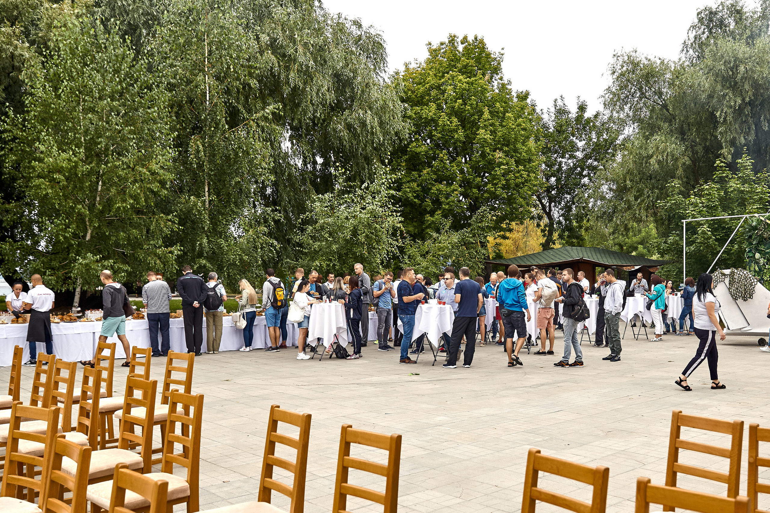 Репортажна фотосессія тимбілдингу для компанії Метінвест Інжинірінг