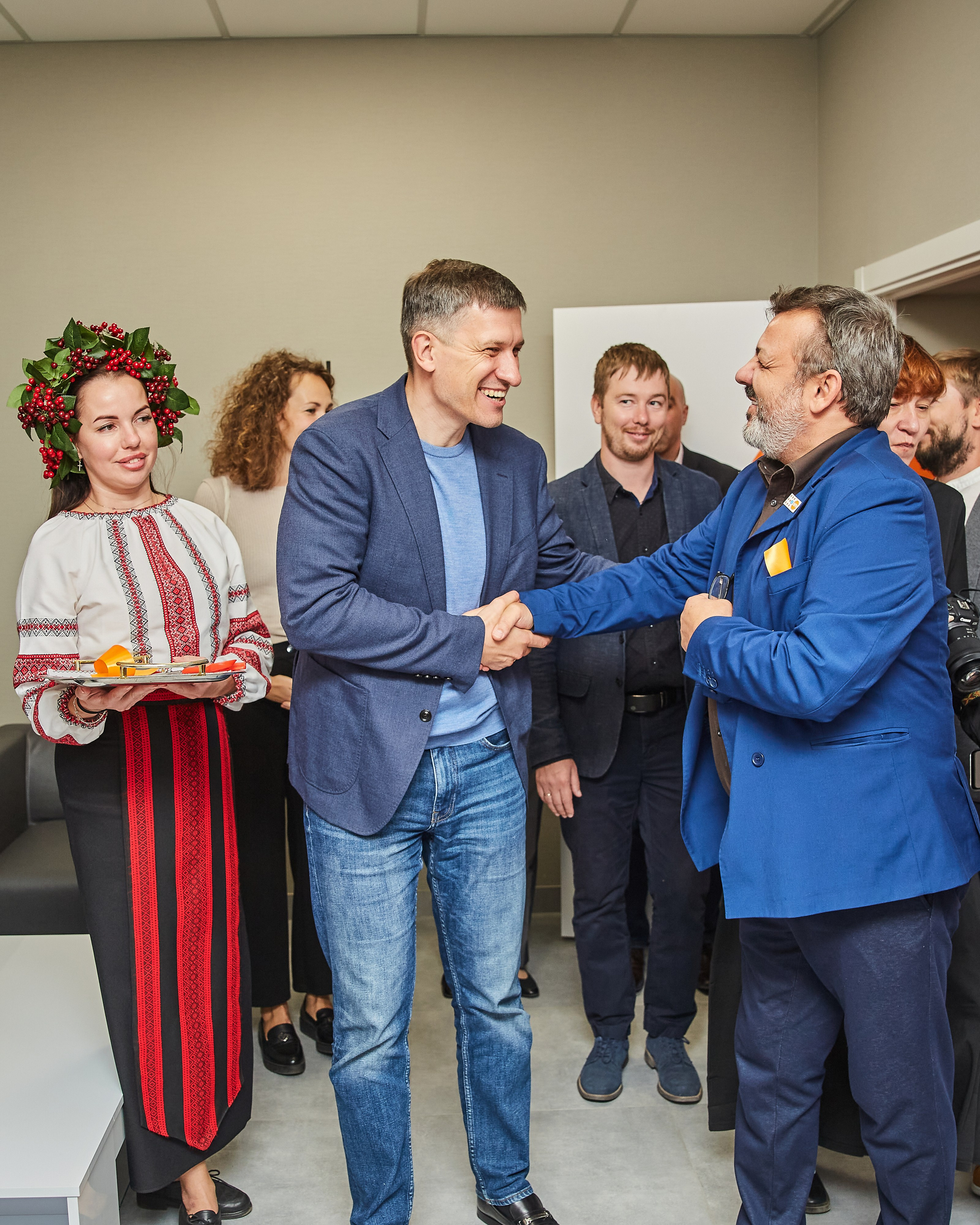 Репортажний фотограф Дніпро. Відкритя кризового центру у Павлограді