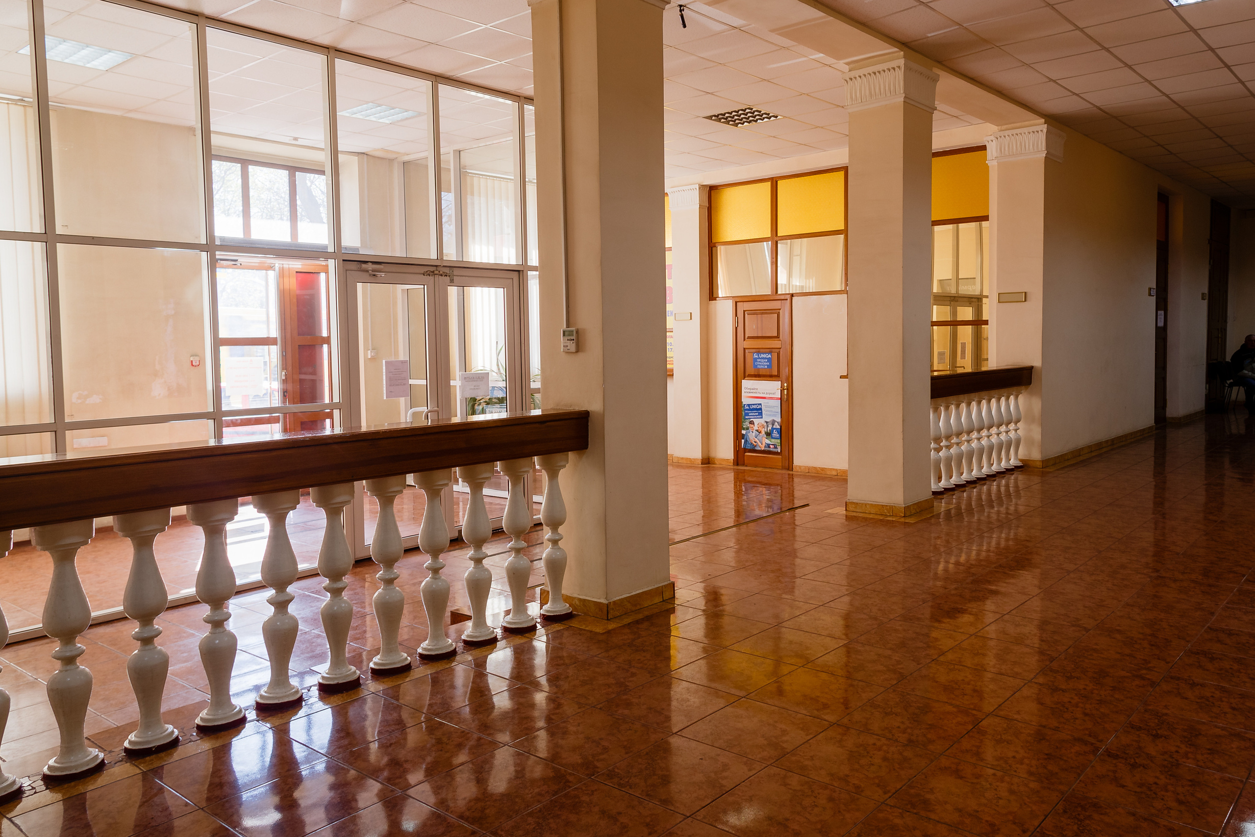 Фото приміщень для рекламних буклетів. Зйомка фасадів та інтер’єрів