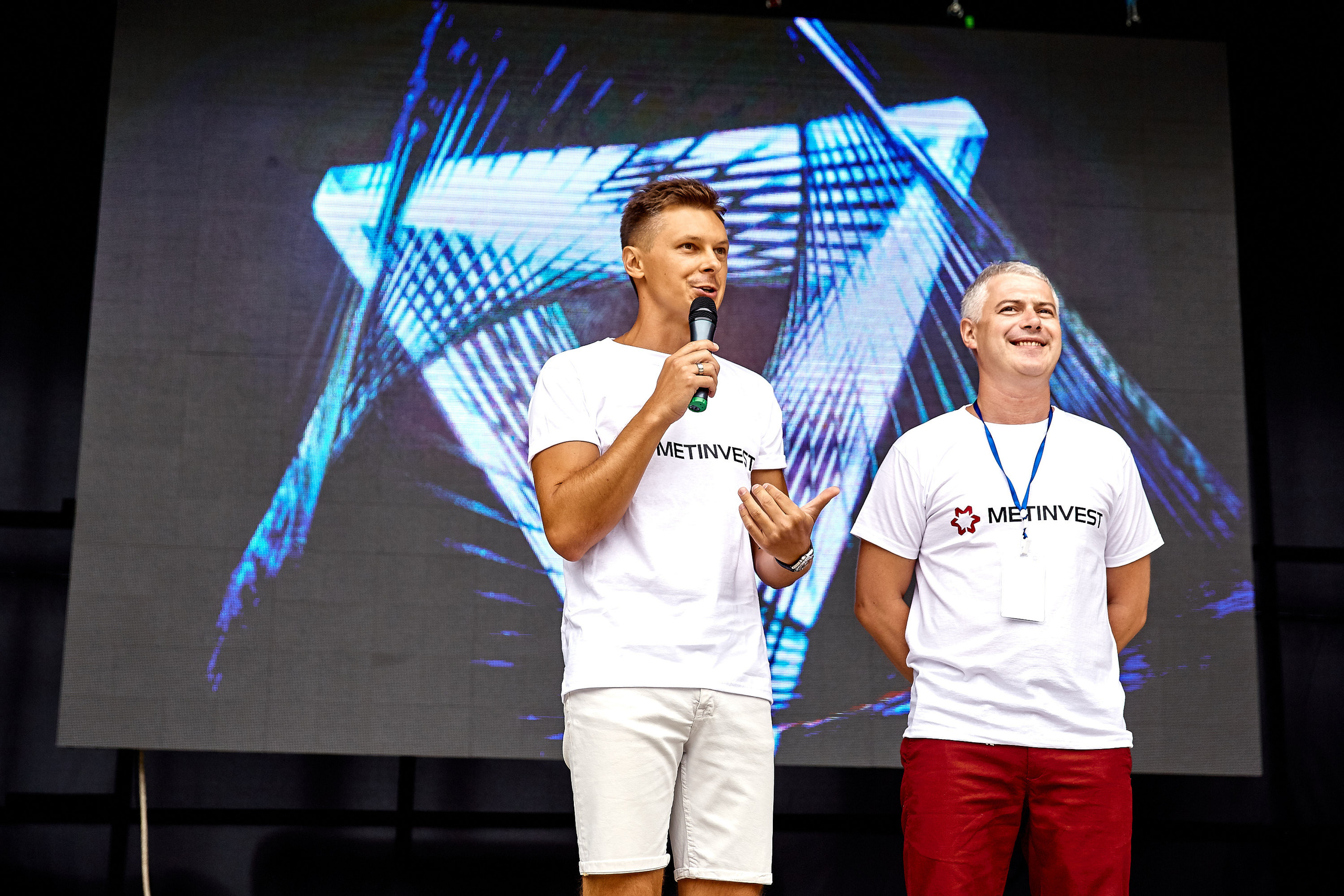 Репортажна фотосессія тимбілдингу для компанії Метінвест Інжинірінг