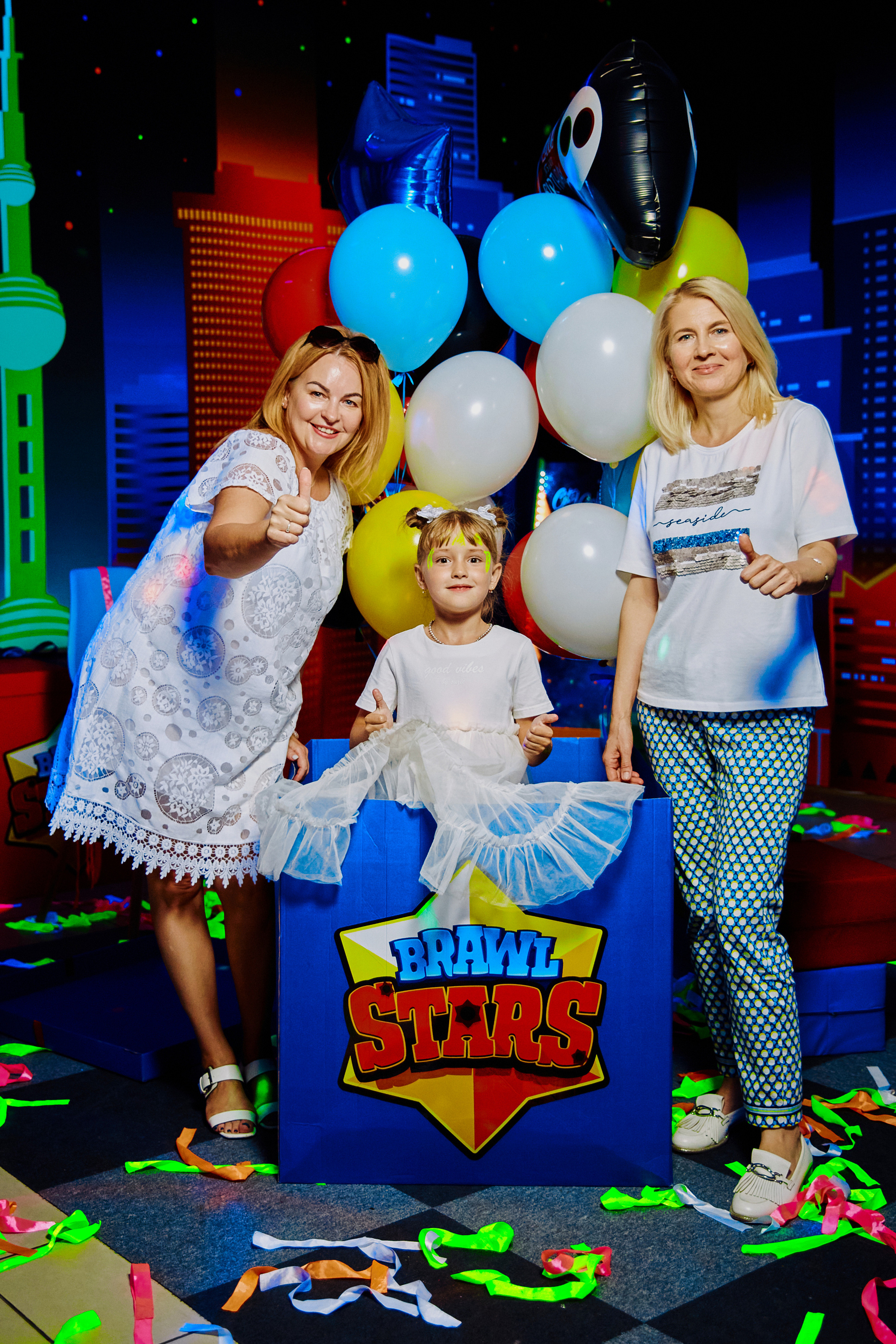 Фотограф на дитячий день народження у Дніпрі - неоновий клуб City Golf