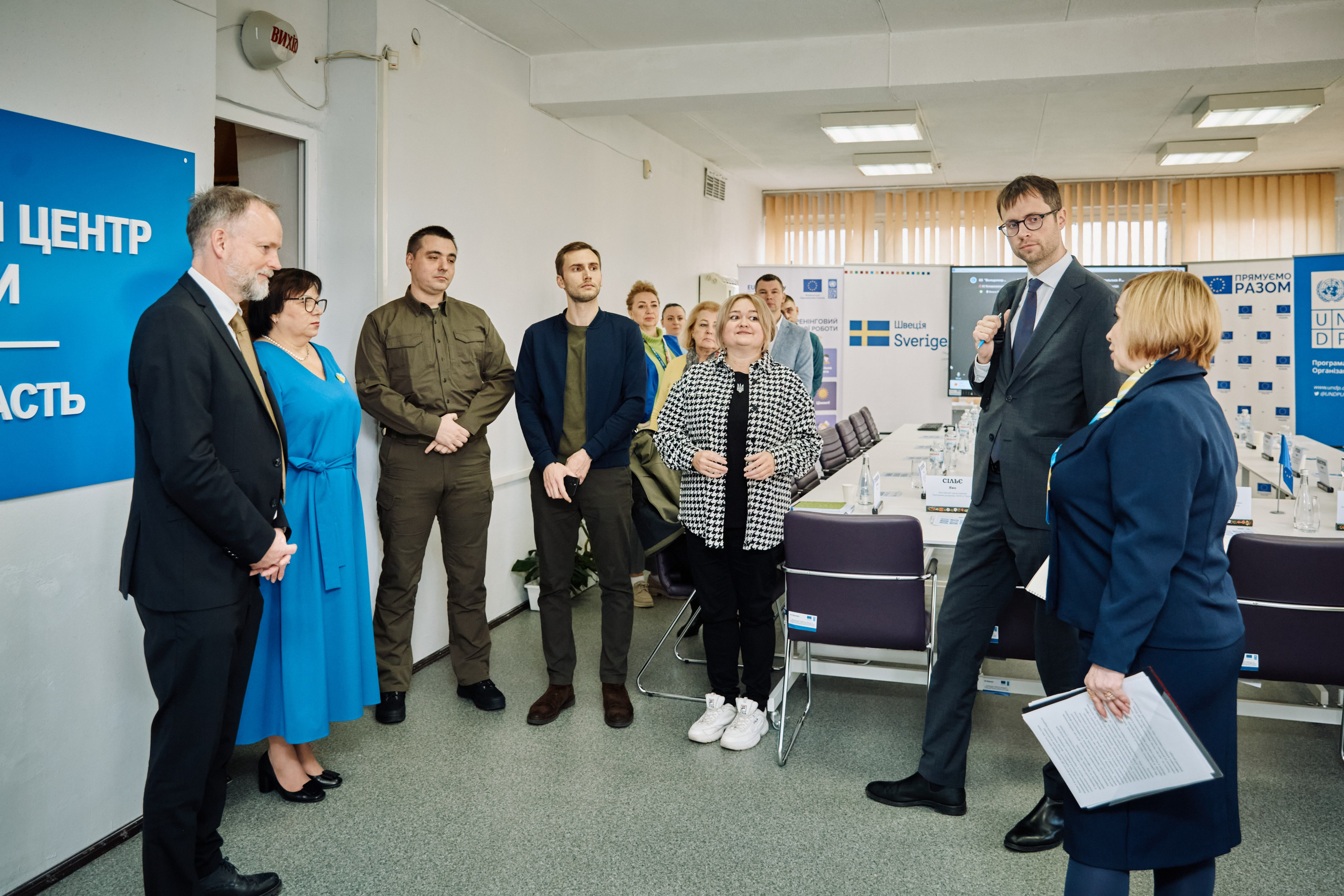 Фото зустрічі посла Австрії, з головами Дніпропетровської, Донецької, Луганської Військової ОДА