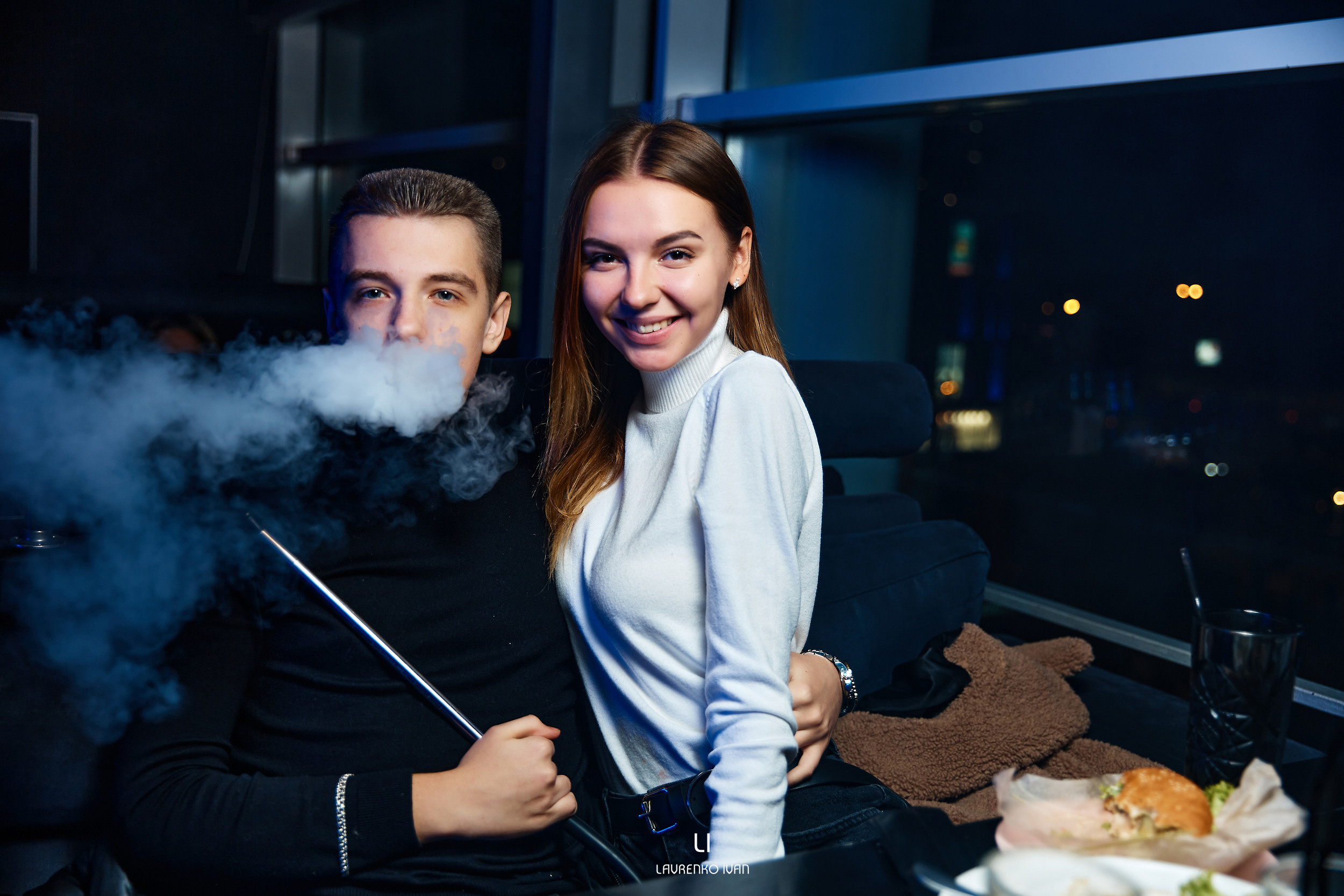 Репортажна зйомка у Дніпрі. Фотосессія у ресторані