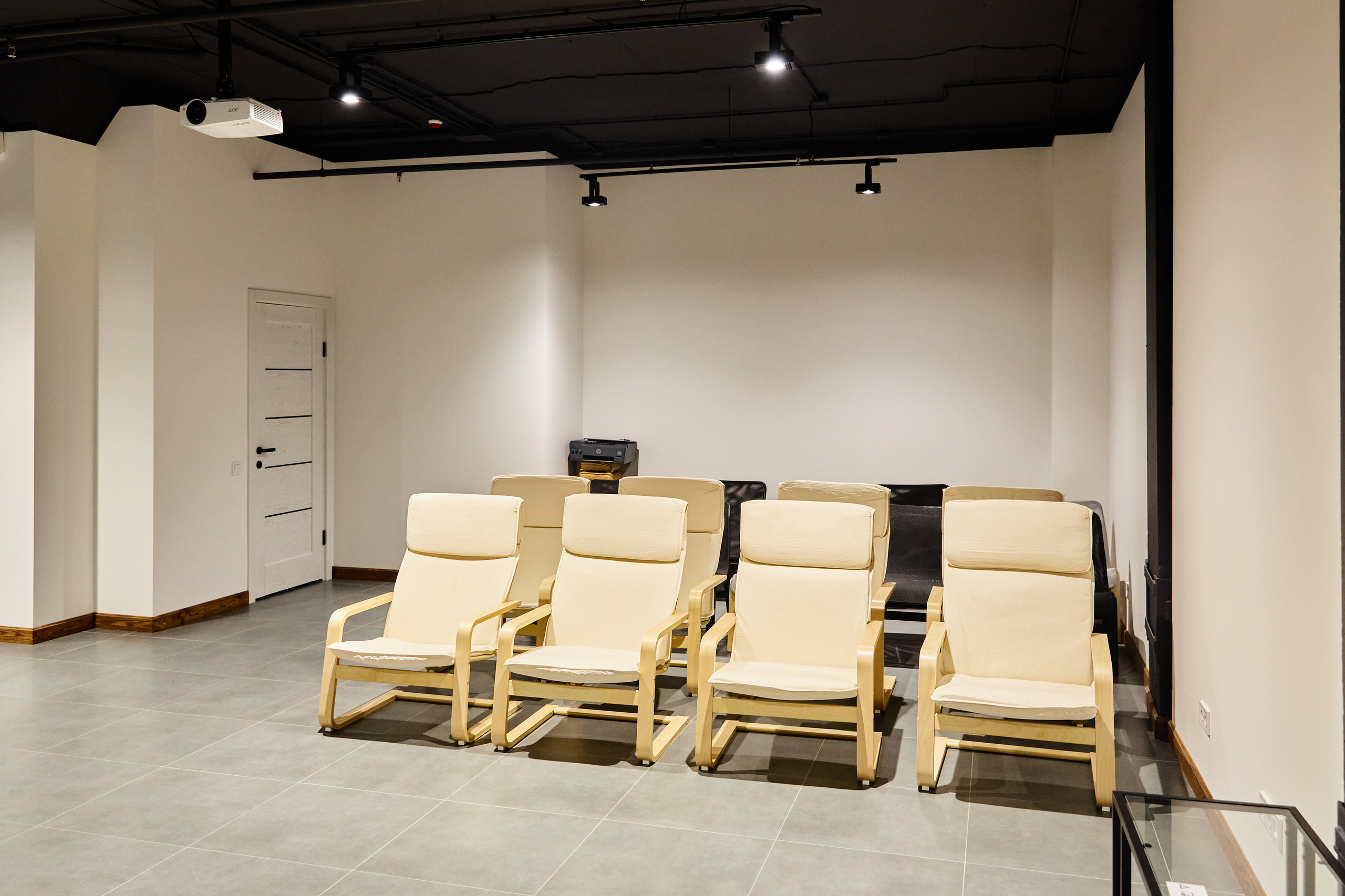 Інтер'єрні фото, креативного простору Сampus Сreative Hall. Дніпро