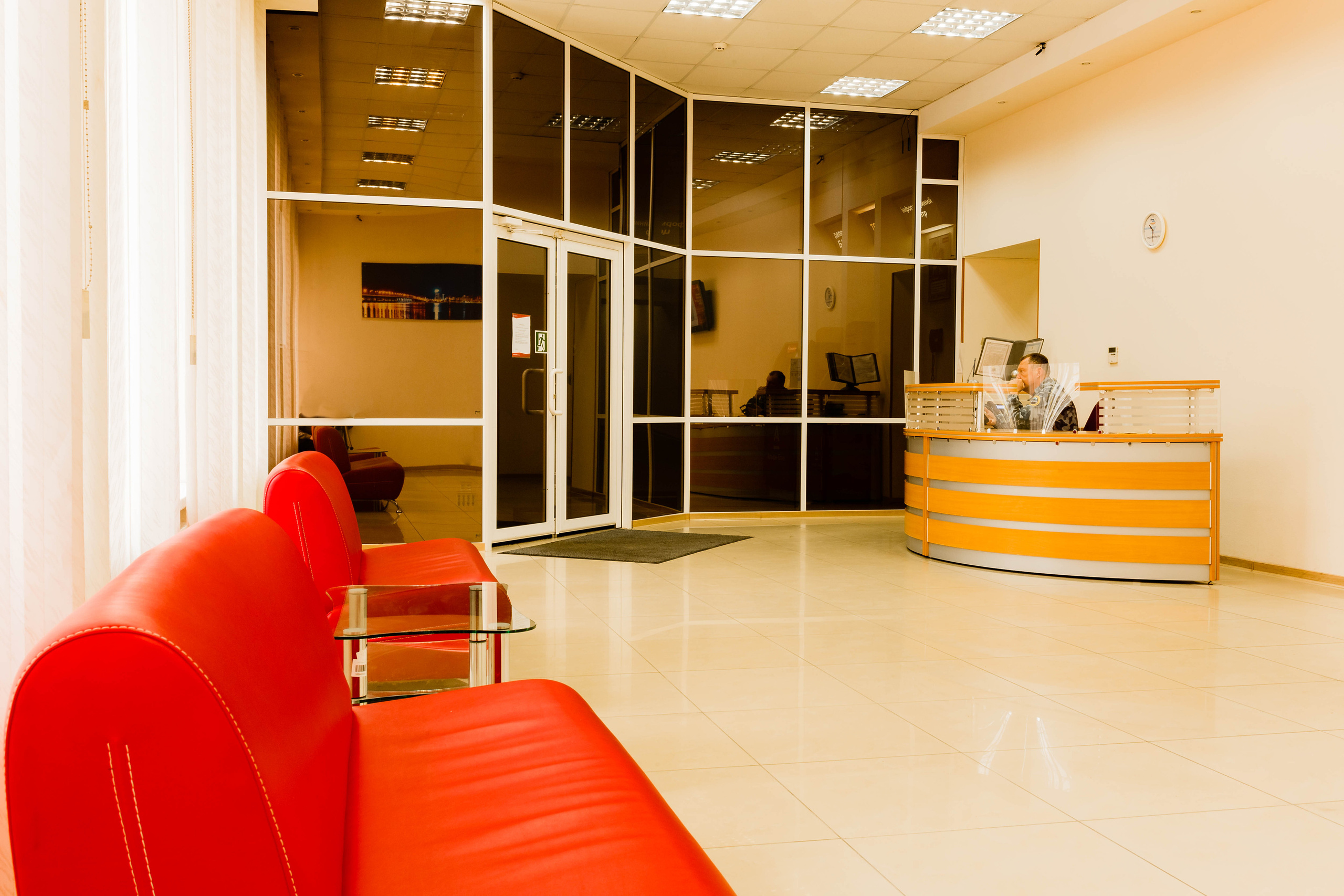 Фото приміщень для рекламних буклетів. Зйомка фасадів та інтер’єрів