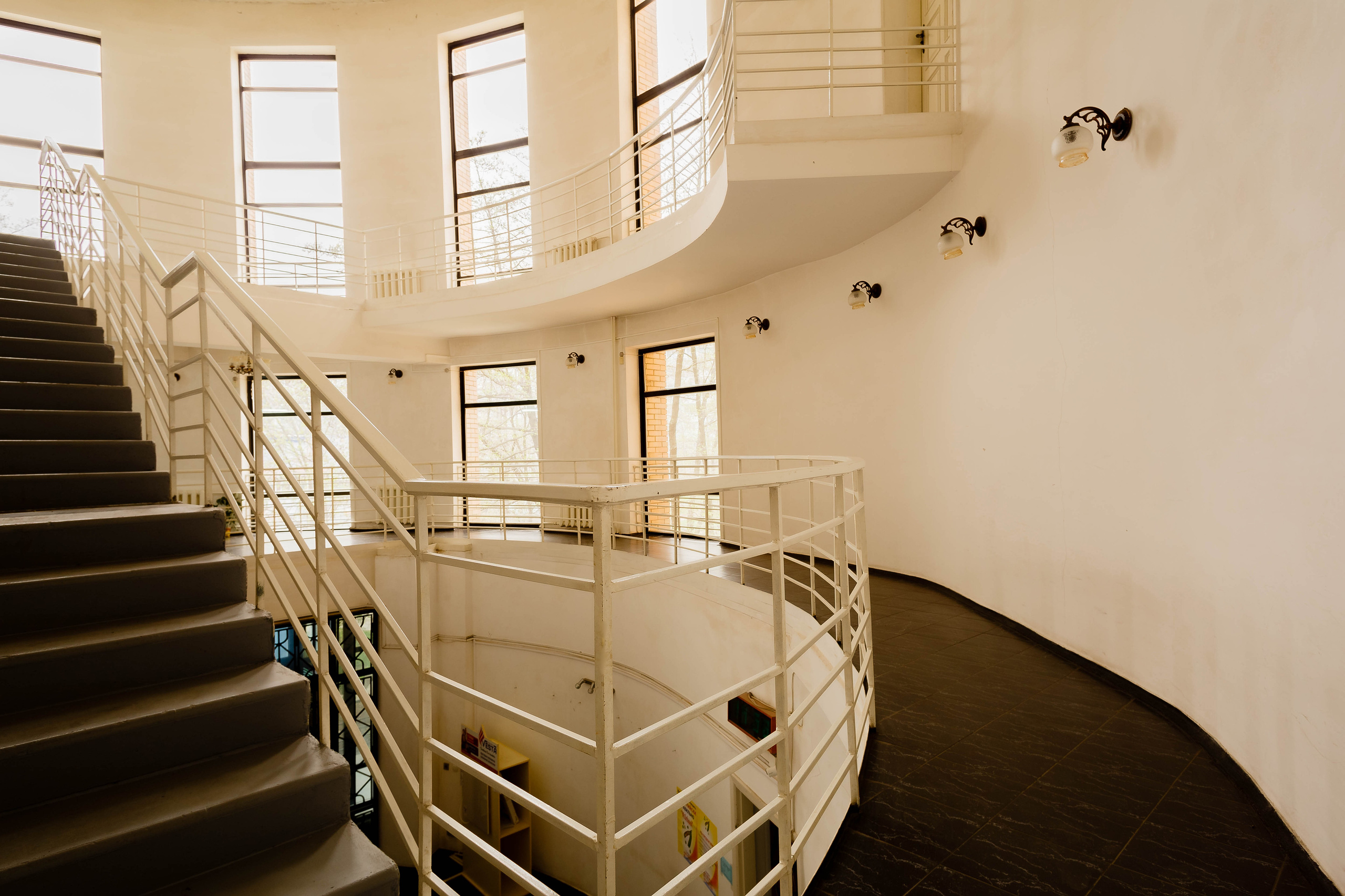 Фото приміщень для рекламних буклетів. Зйомка фасадів та інтер’єрів