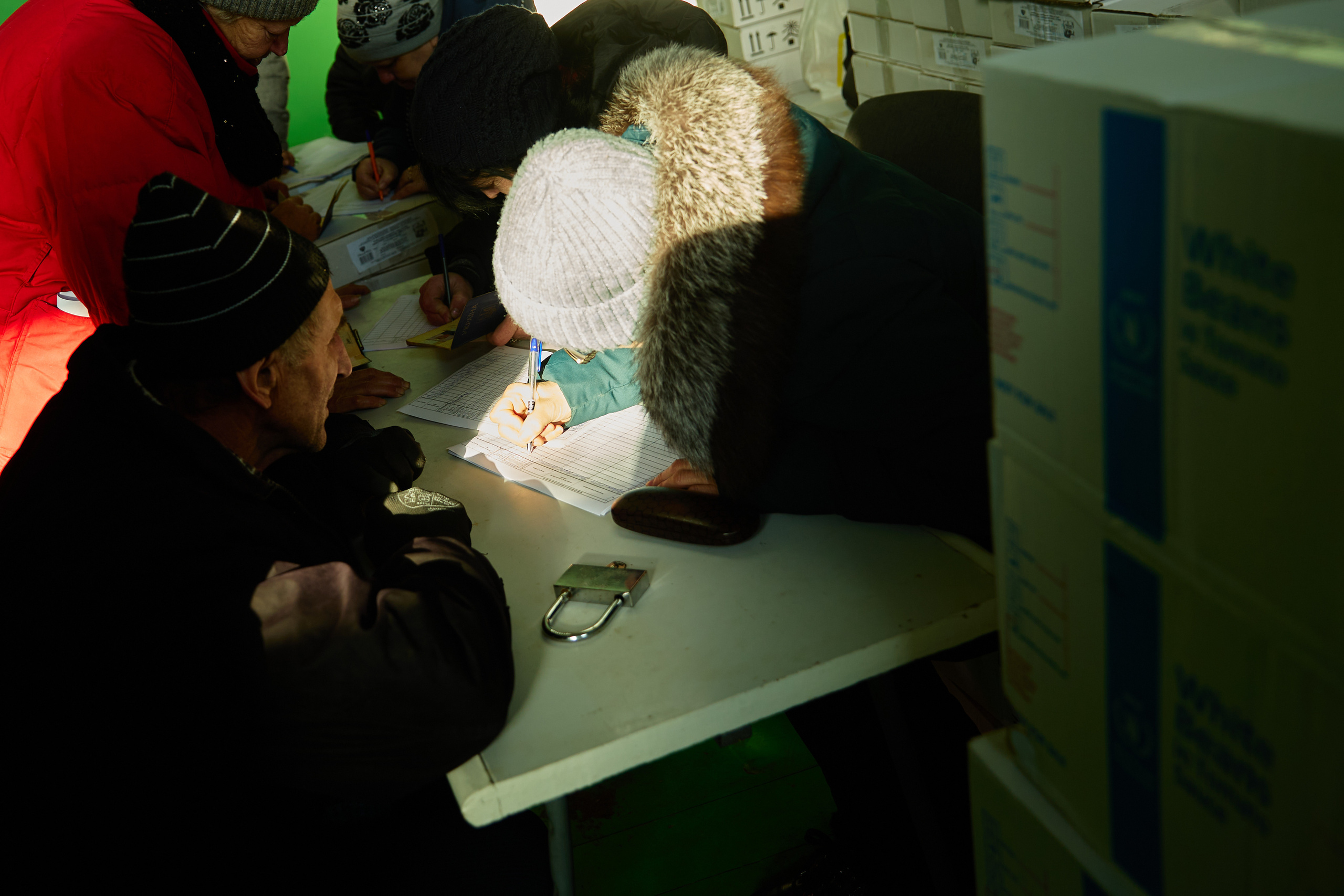 Високопілля. Херсонська область. Видача гуманітарної допомоги