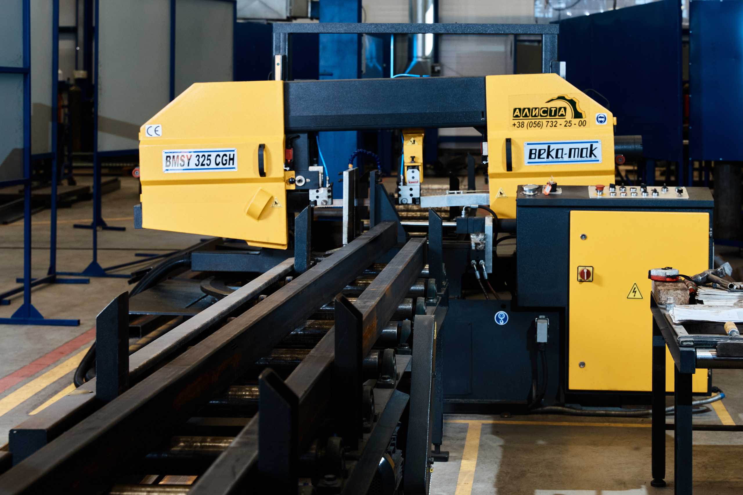 Рекламная съемка оборудования для компании "Алиста" Фото станков