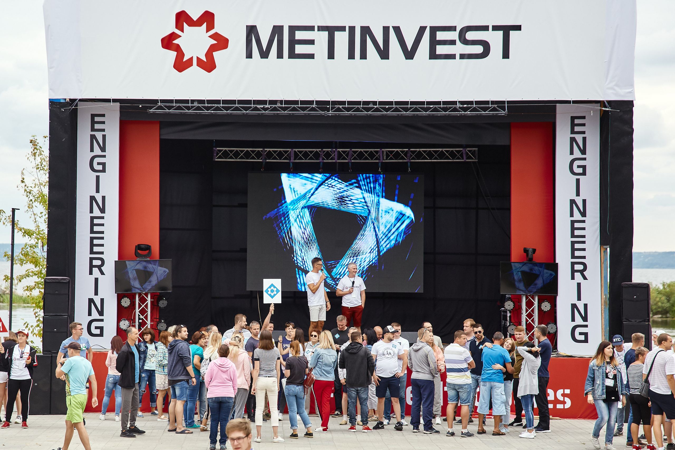 Репортажна фотосессія тимбілдингу для компанії Метінвест Інжинірінг