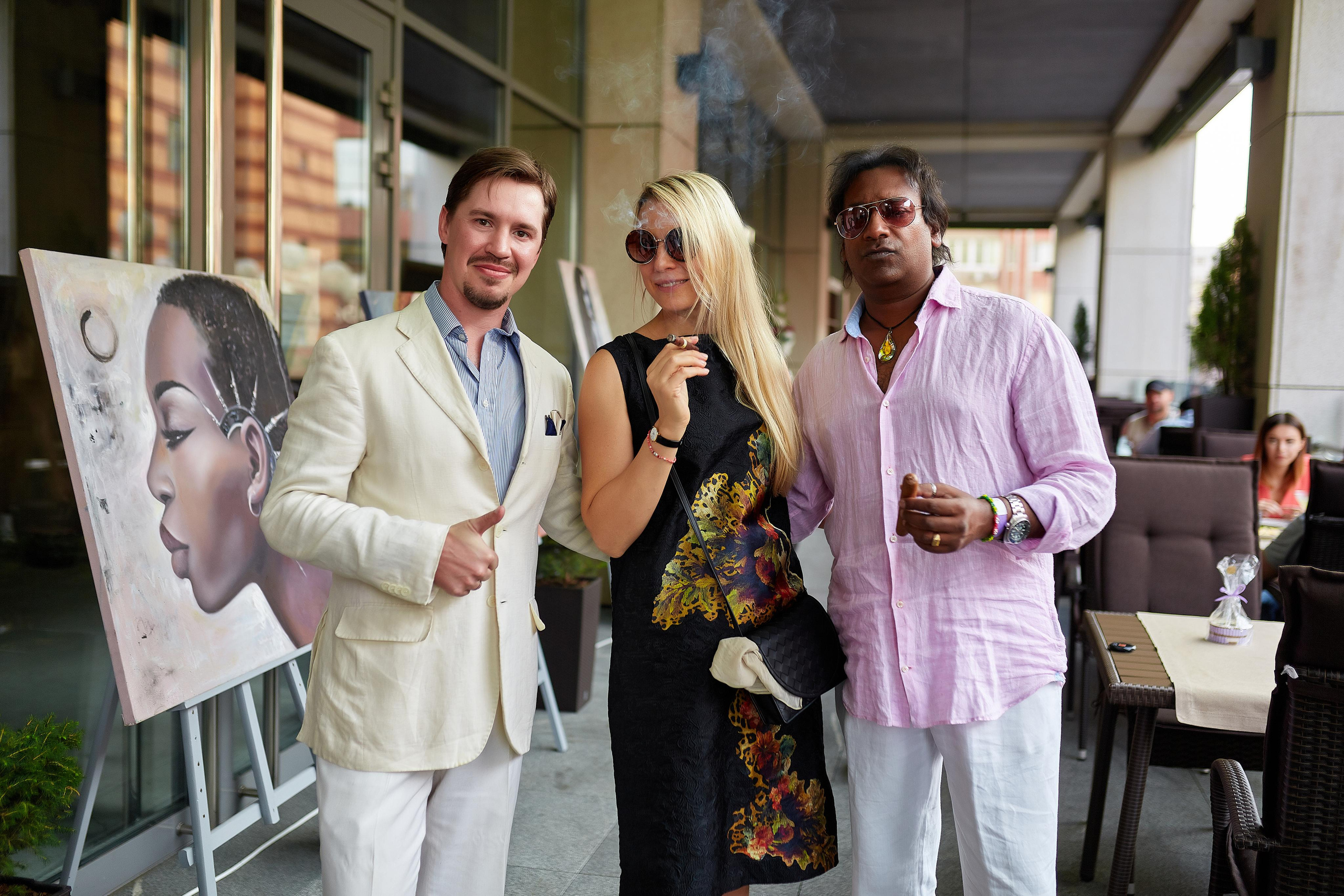 Фотосессія У Ресторані. Сигарна Вечірка