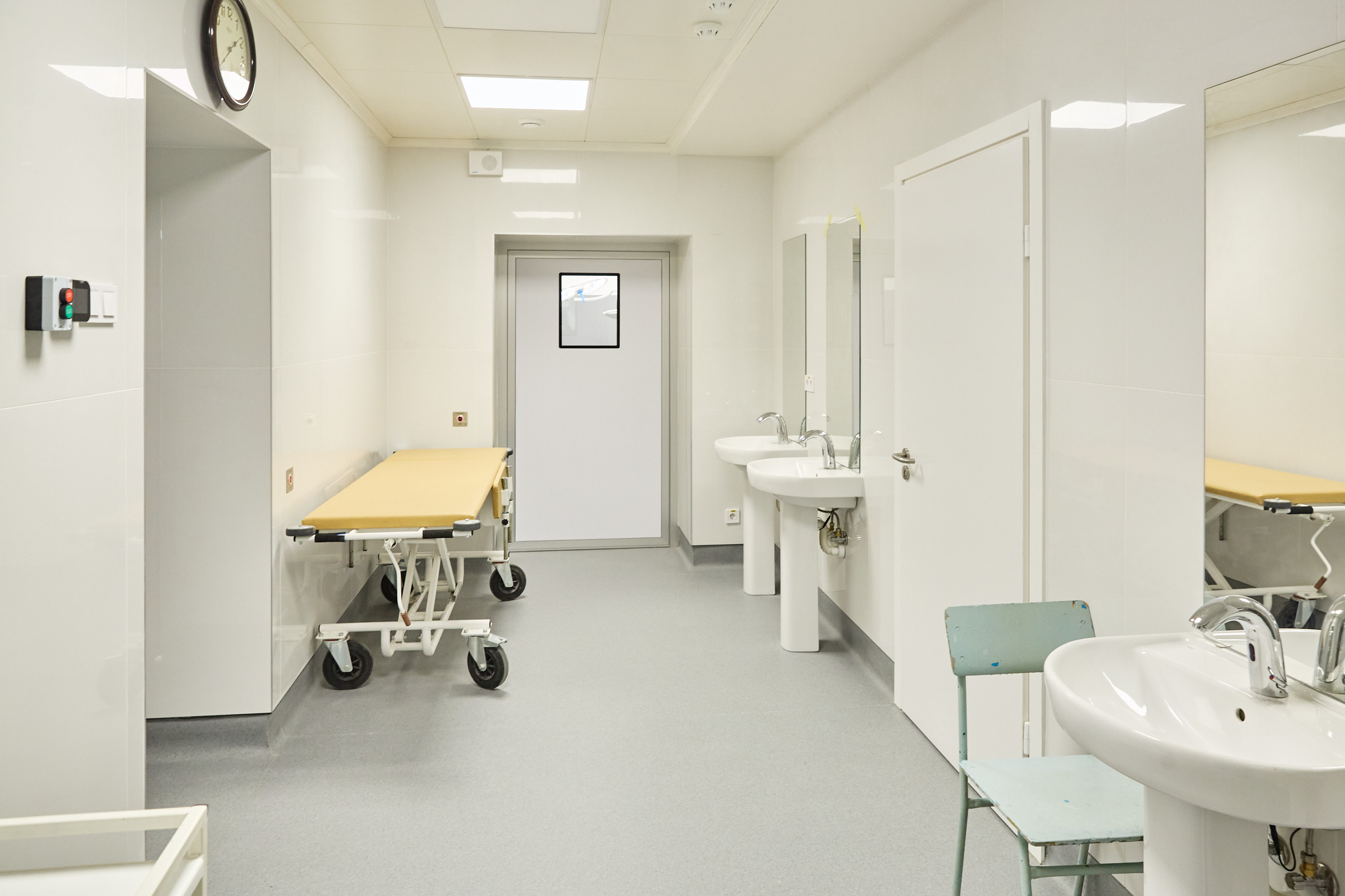 Интерьерное фото отделения интенсивной терапии, больницы г. Днепр