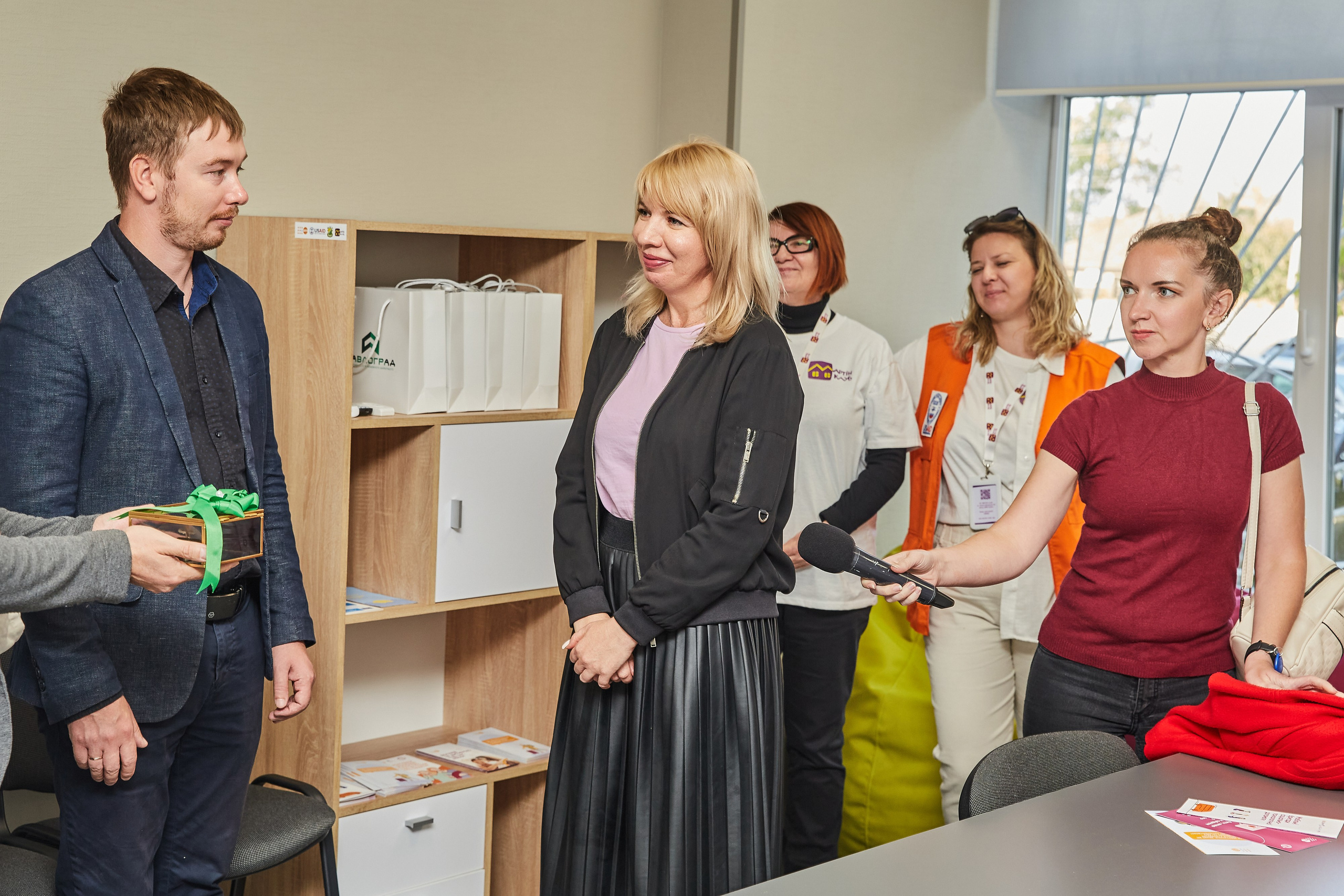 Репортажний фотограф Дніпро. Відкритя кризового центру у Павлограді