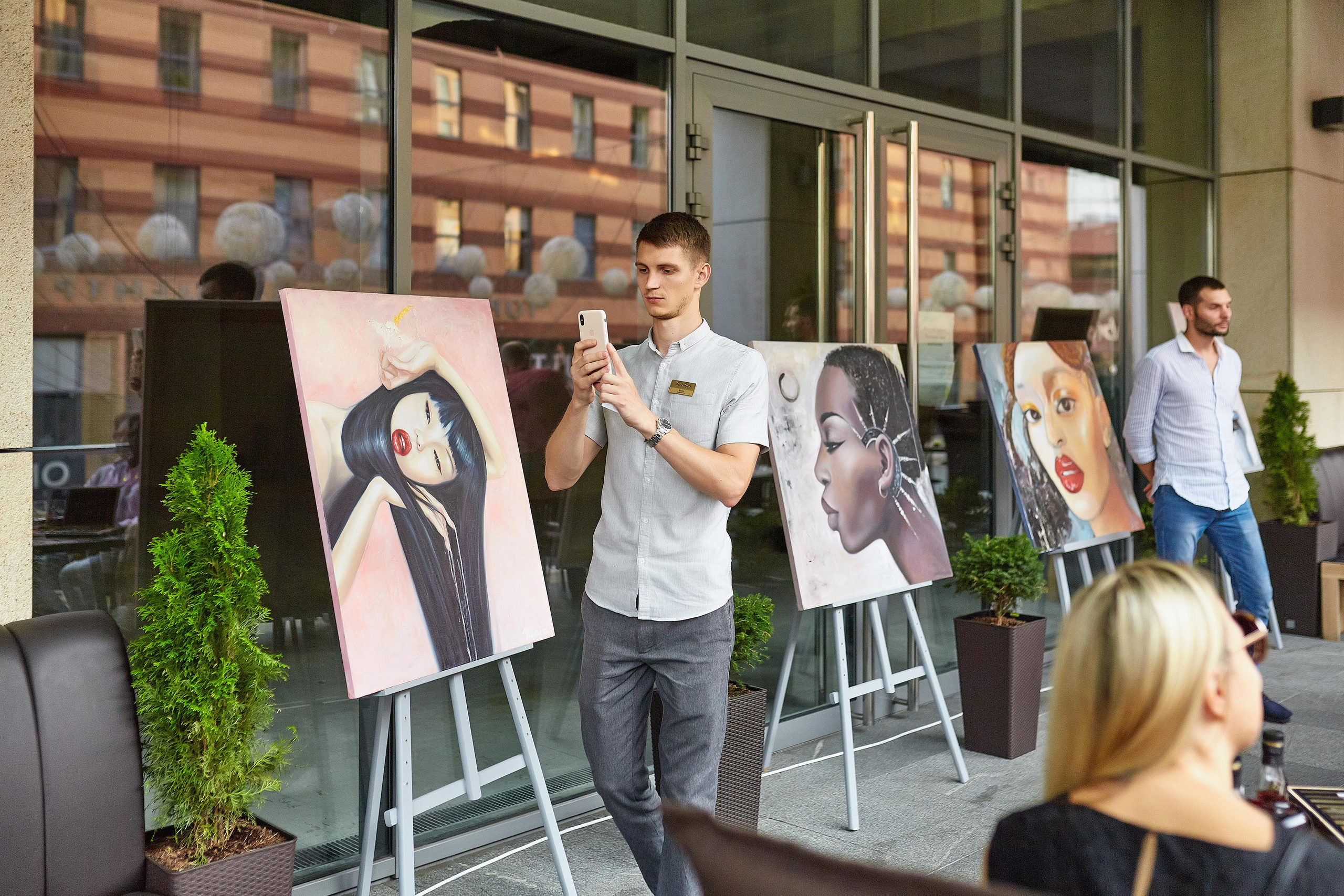 Фотосессія У Ресторані. Сигарна Вечірка