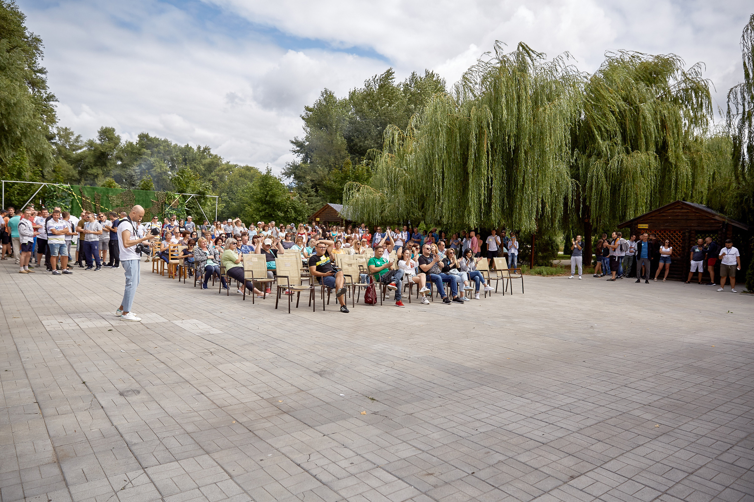 Репортажна фотосессія тимбілдингу для компанії Метінвест Інжинірінг