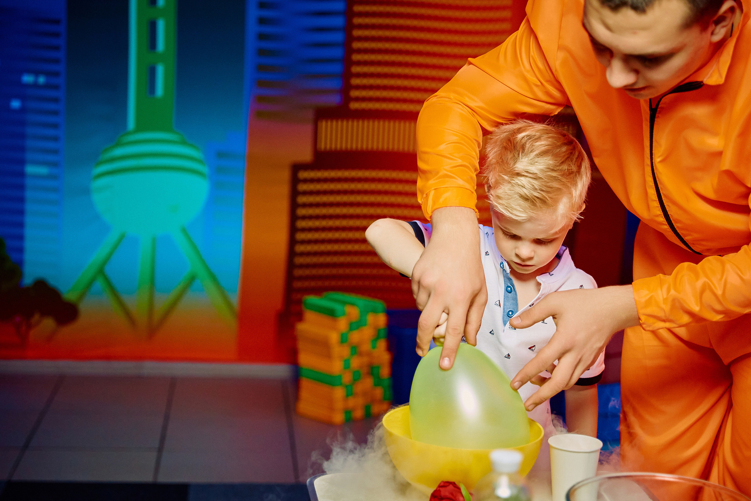 Фотограф на дитячий день народження у Дніпрі - неоновий клуб City Golf