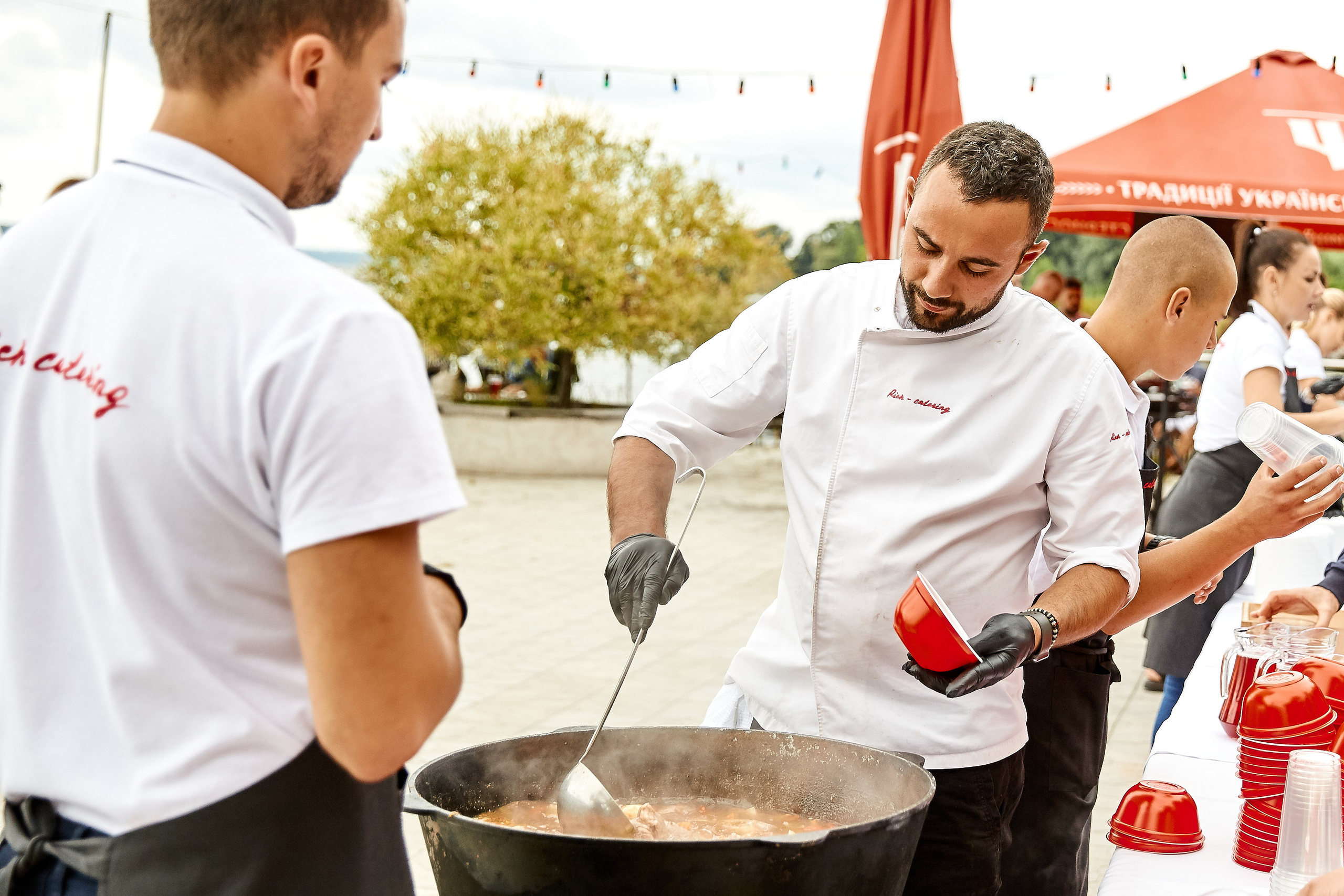 Репортажна фотосессія тимбілдингу для компанії Метінвест Інжинірінг