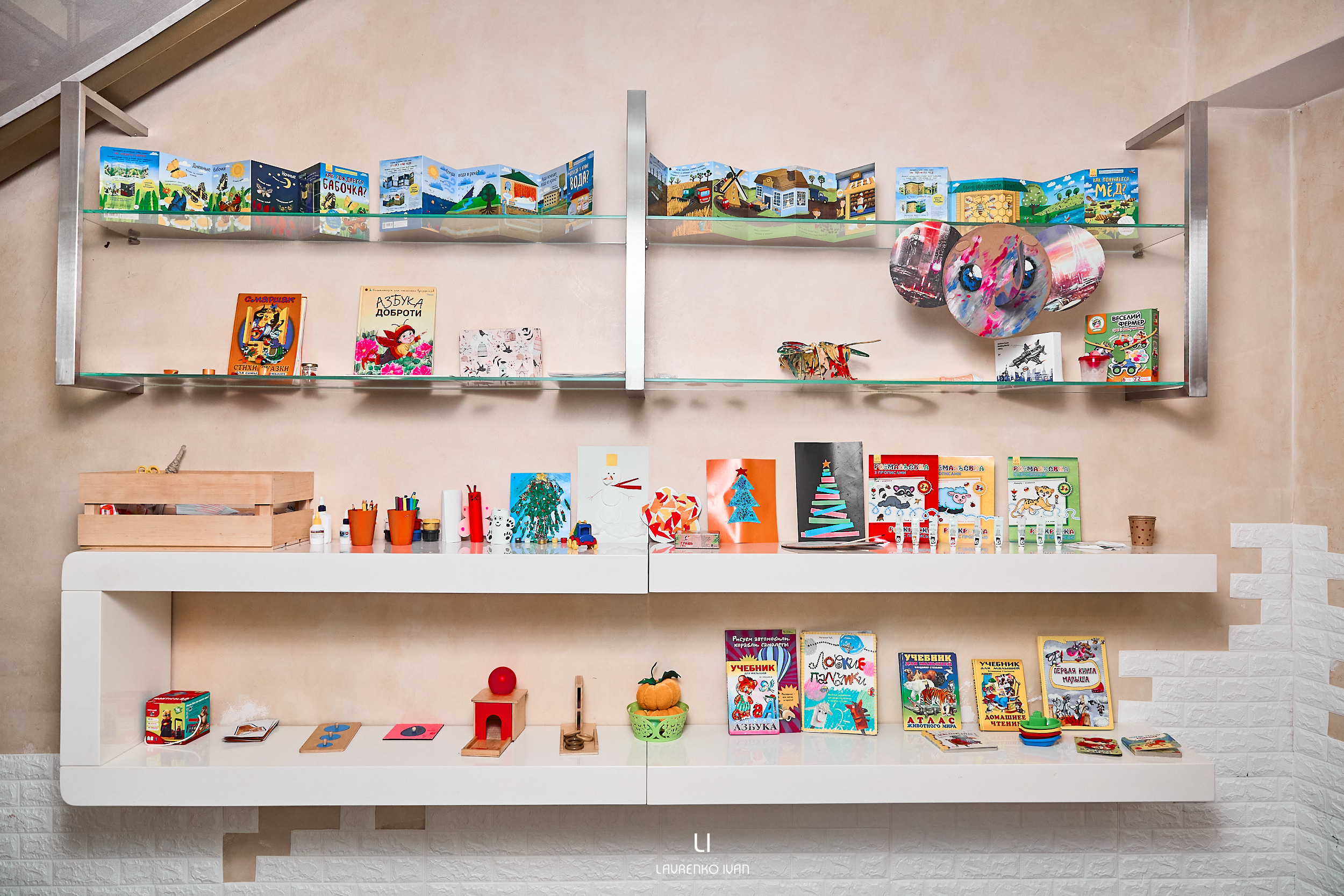 Зйомка інтер’єру дитячого центру ONE SEVEN LOUNGE