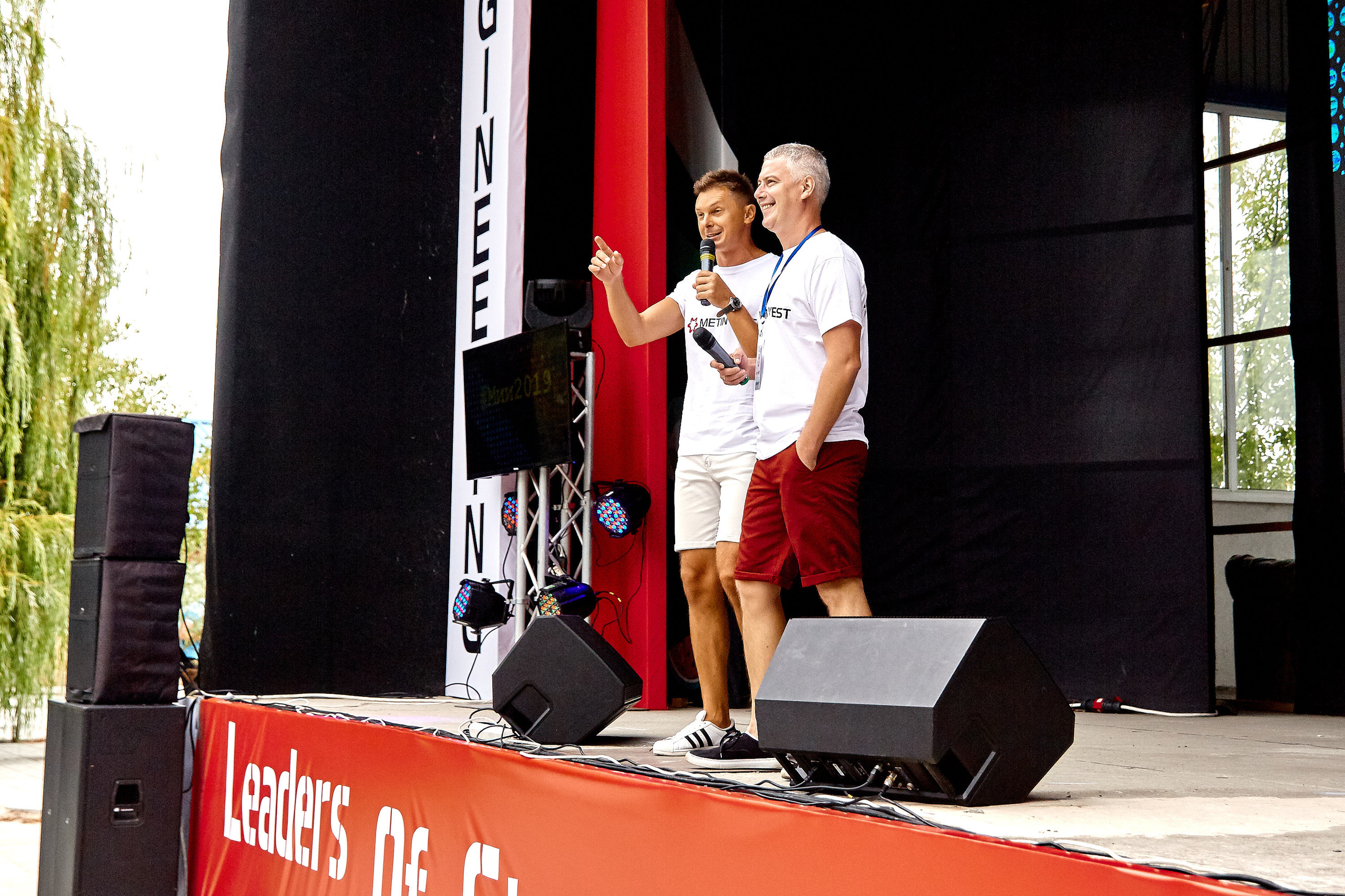 Репортажна фотосессія тимбілдингу для компанії Метінвест Інжинірінг