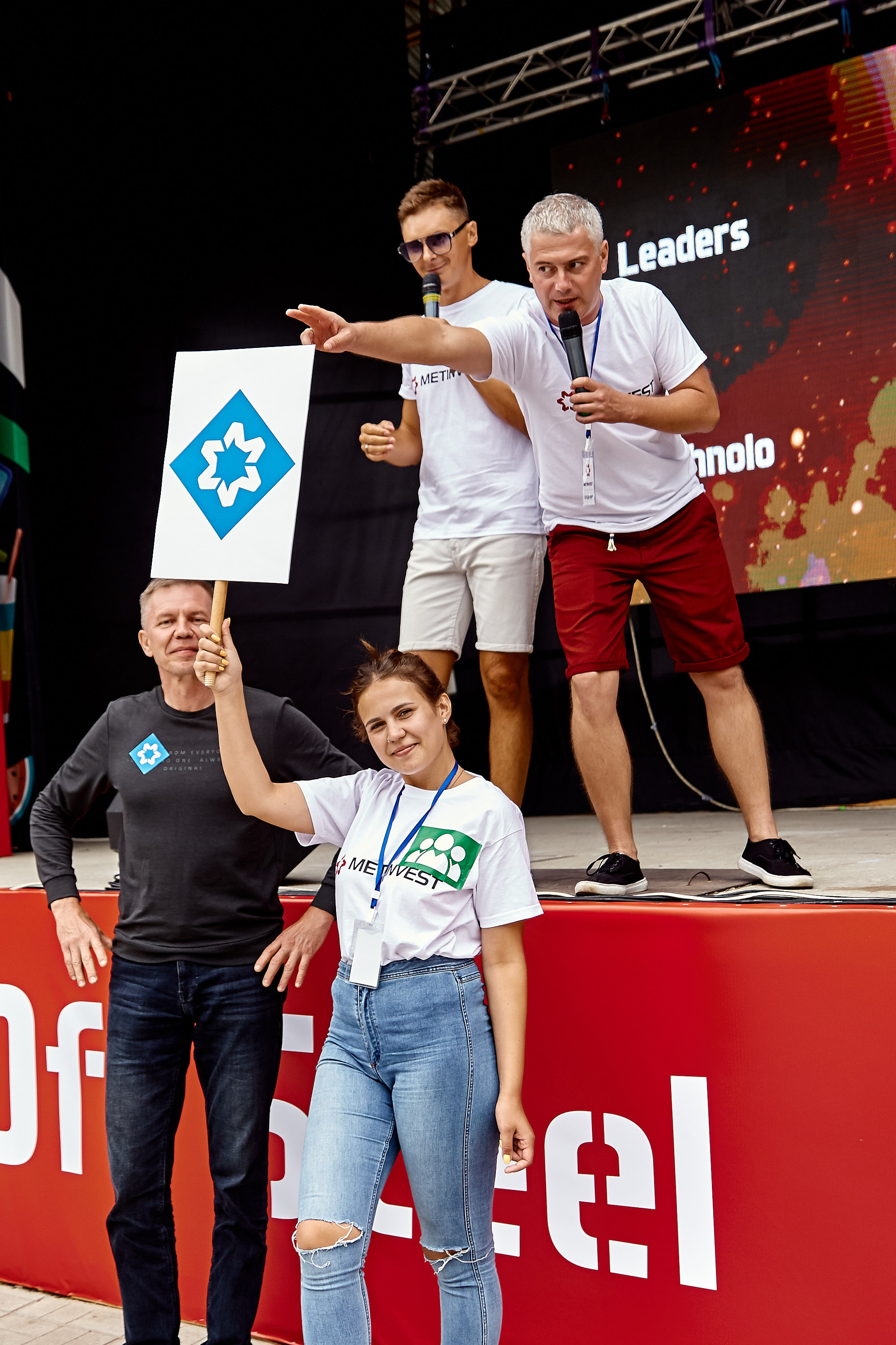 Репортажна фотосессія тимбілдингу для компанії Метінвест Інжинірінг