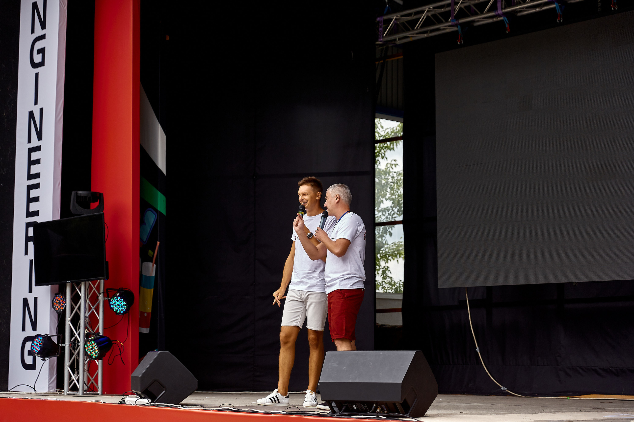 Репортажна фотосессія тимбілдингу для компанії Метінвест Інжинірінг