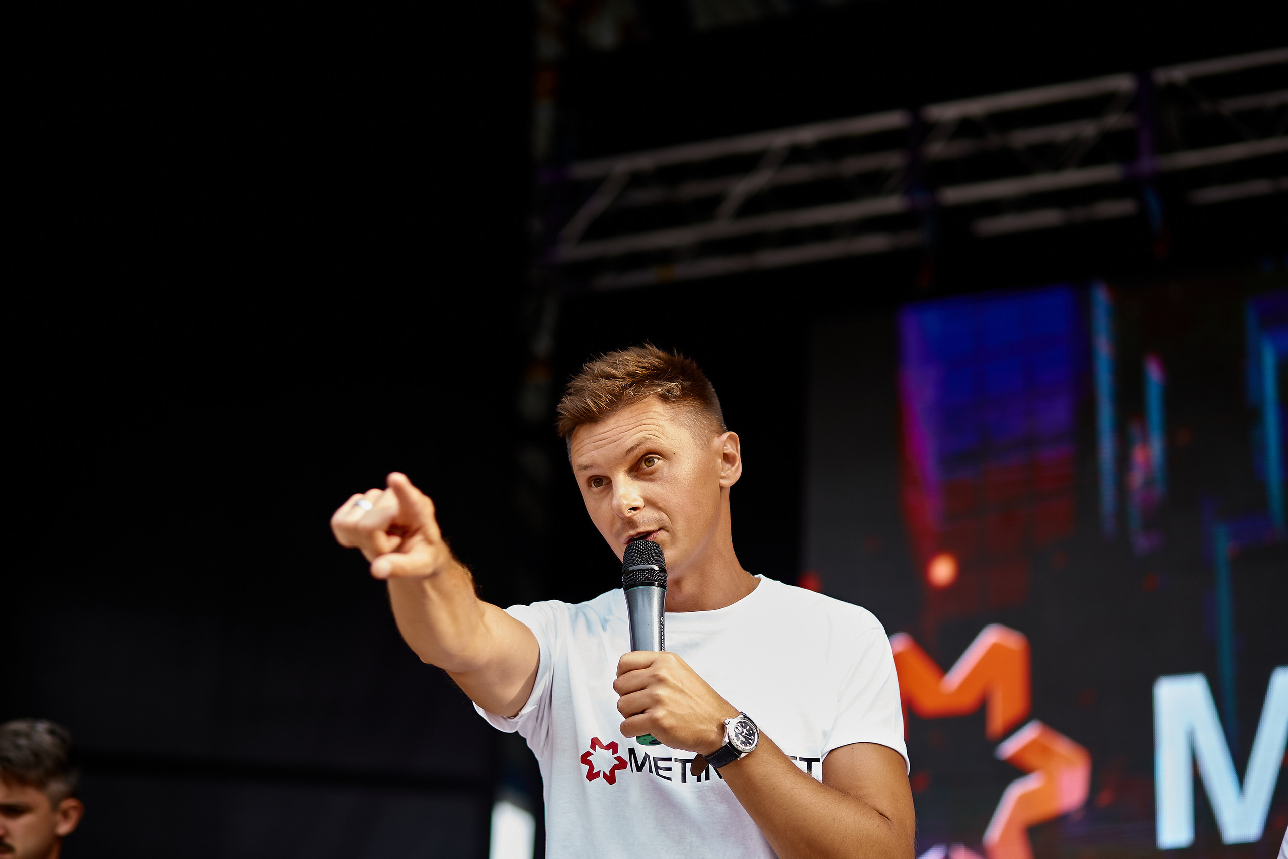 Репортажна фотосессія тимбілдингу для компанії Метінвест Інжинірінг