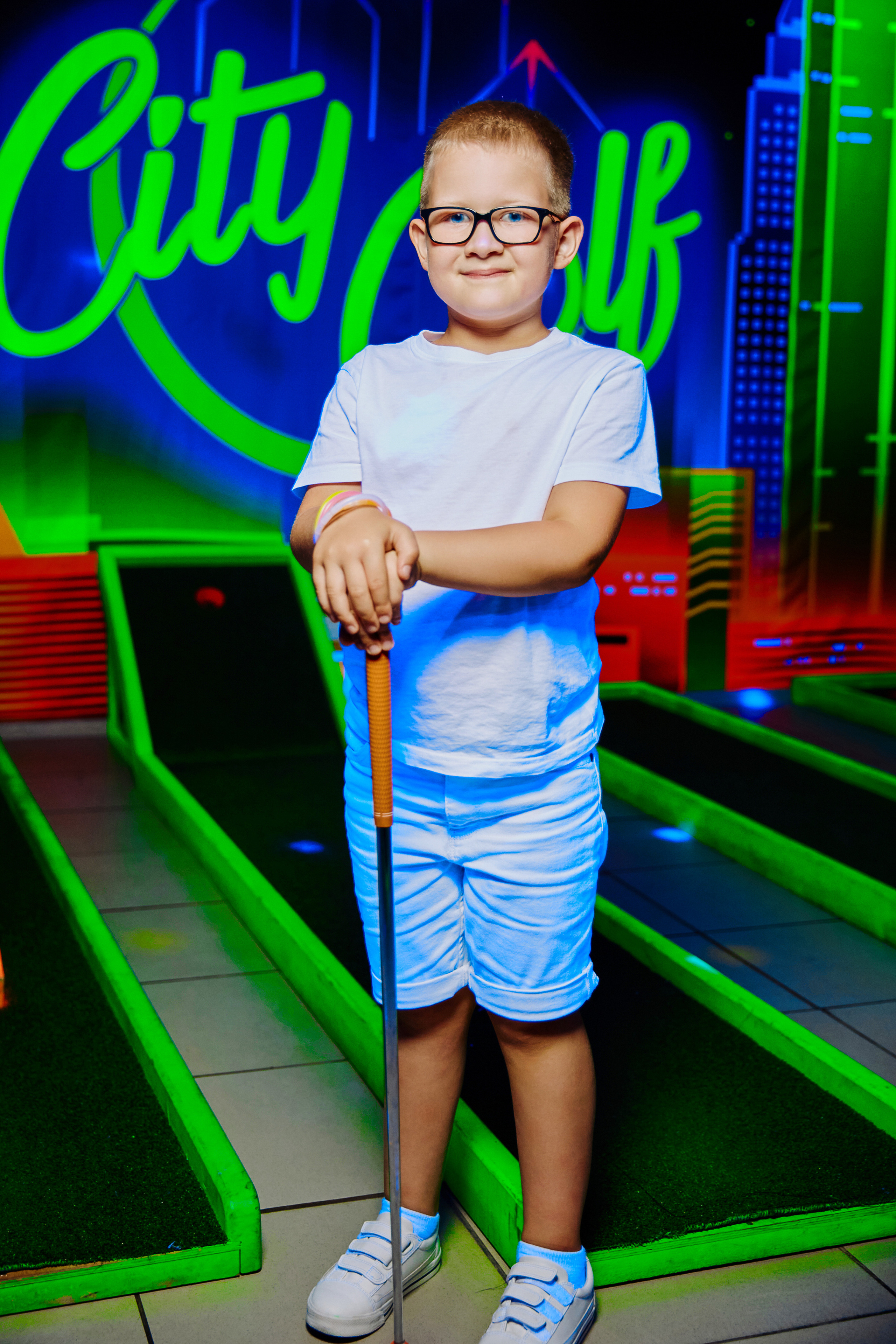 Фотограф на дитячий день народження у Дніпрі - неоновий клуб City Golf