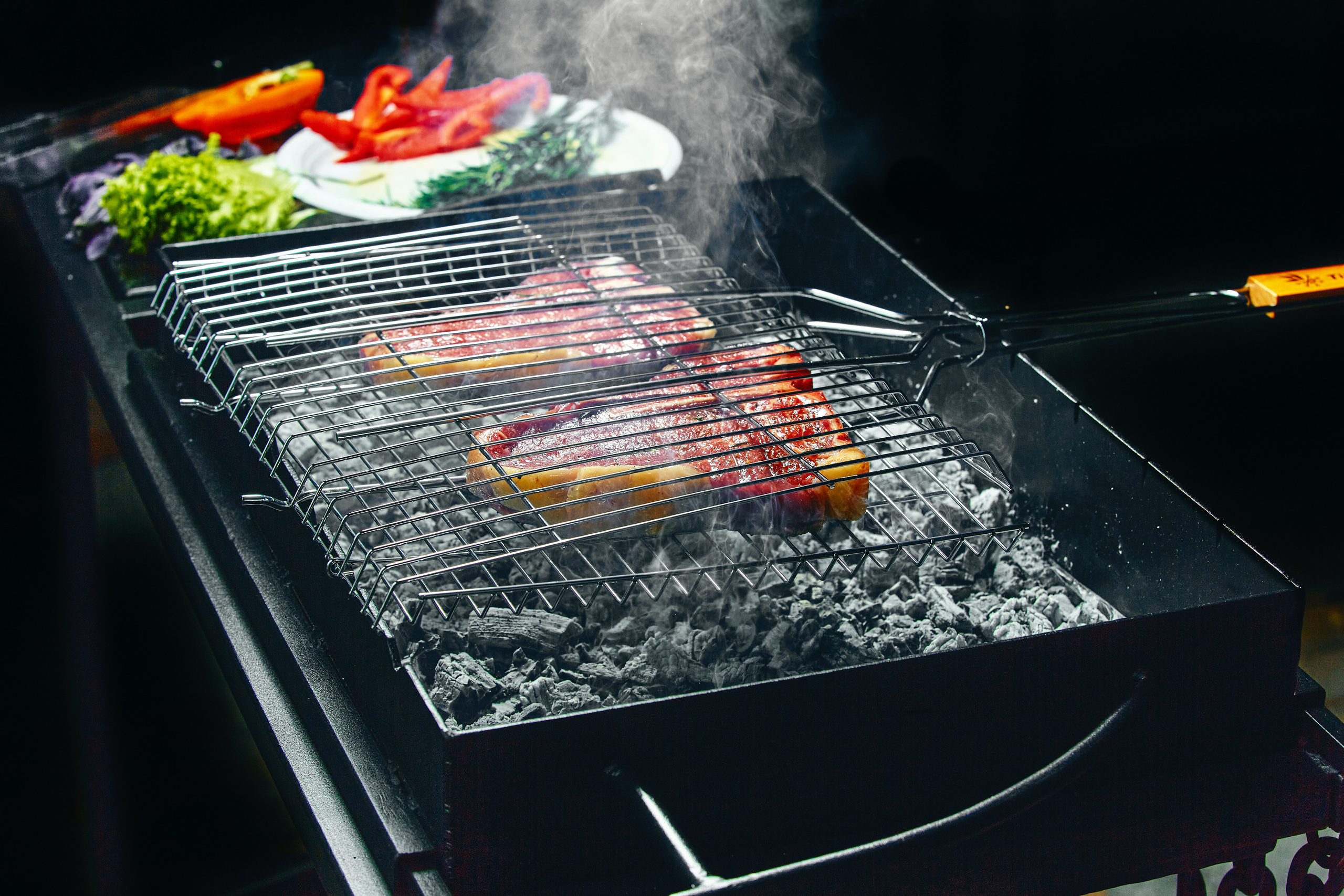 Рекламна фотосессія для виробників мангалів