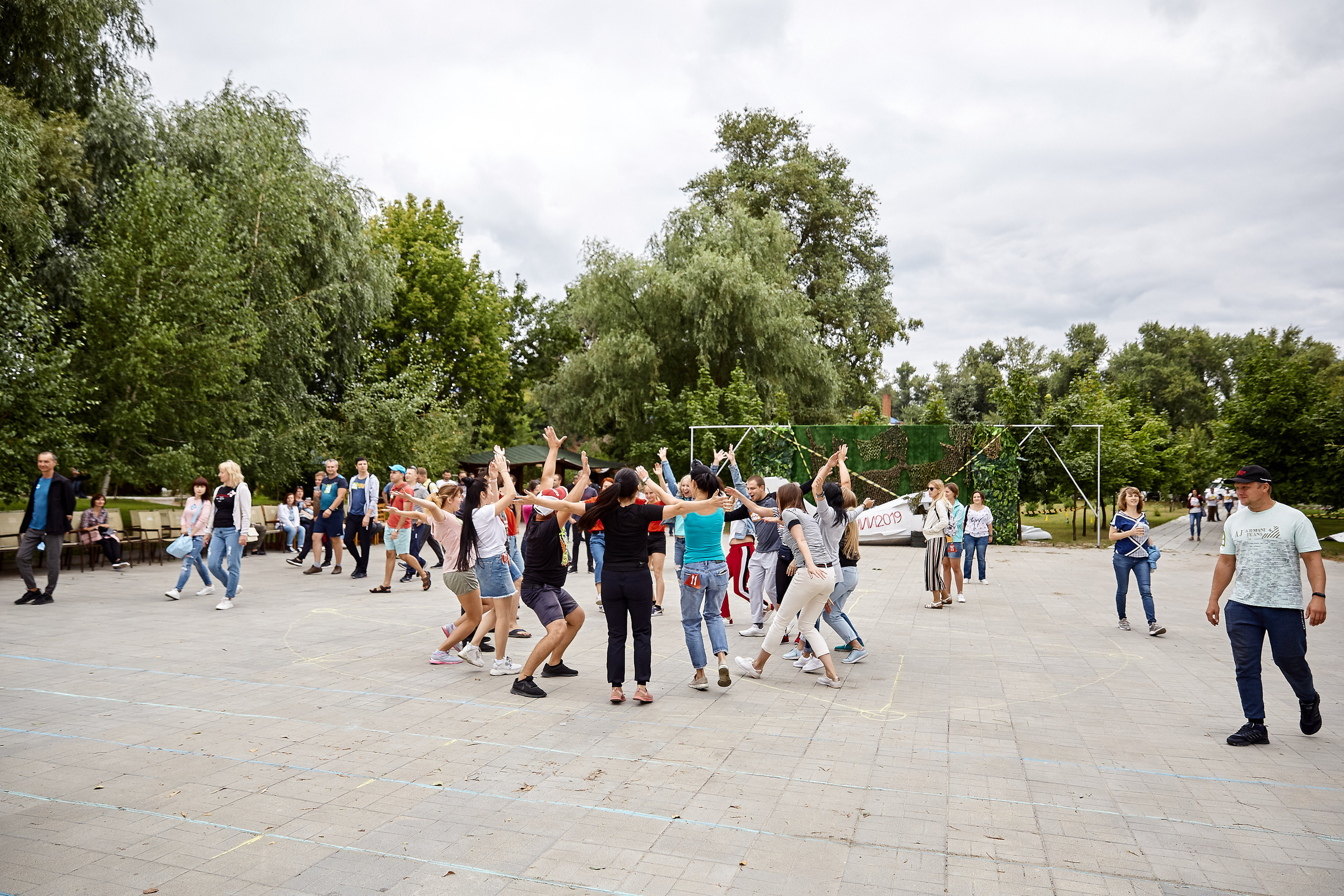 Репортажна фотосессія тимбілдингу для компанії Метінвест Інжинірінг