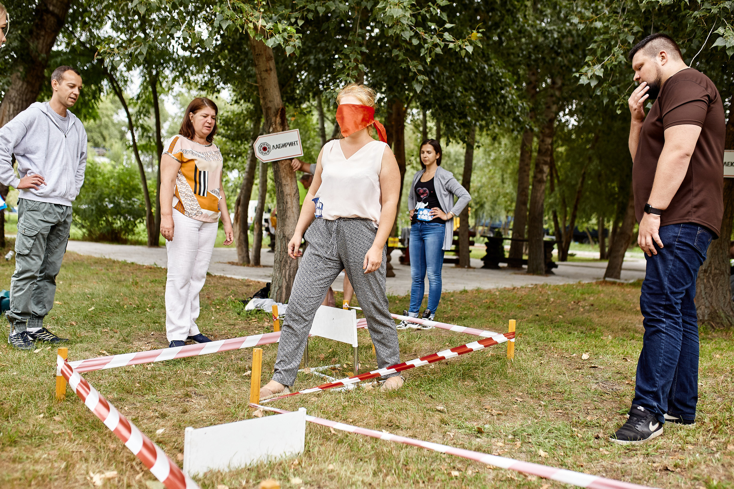Репортажна фотосессія тимбілдингу для компанії Метінвест Інжинірінг