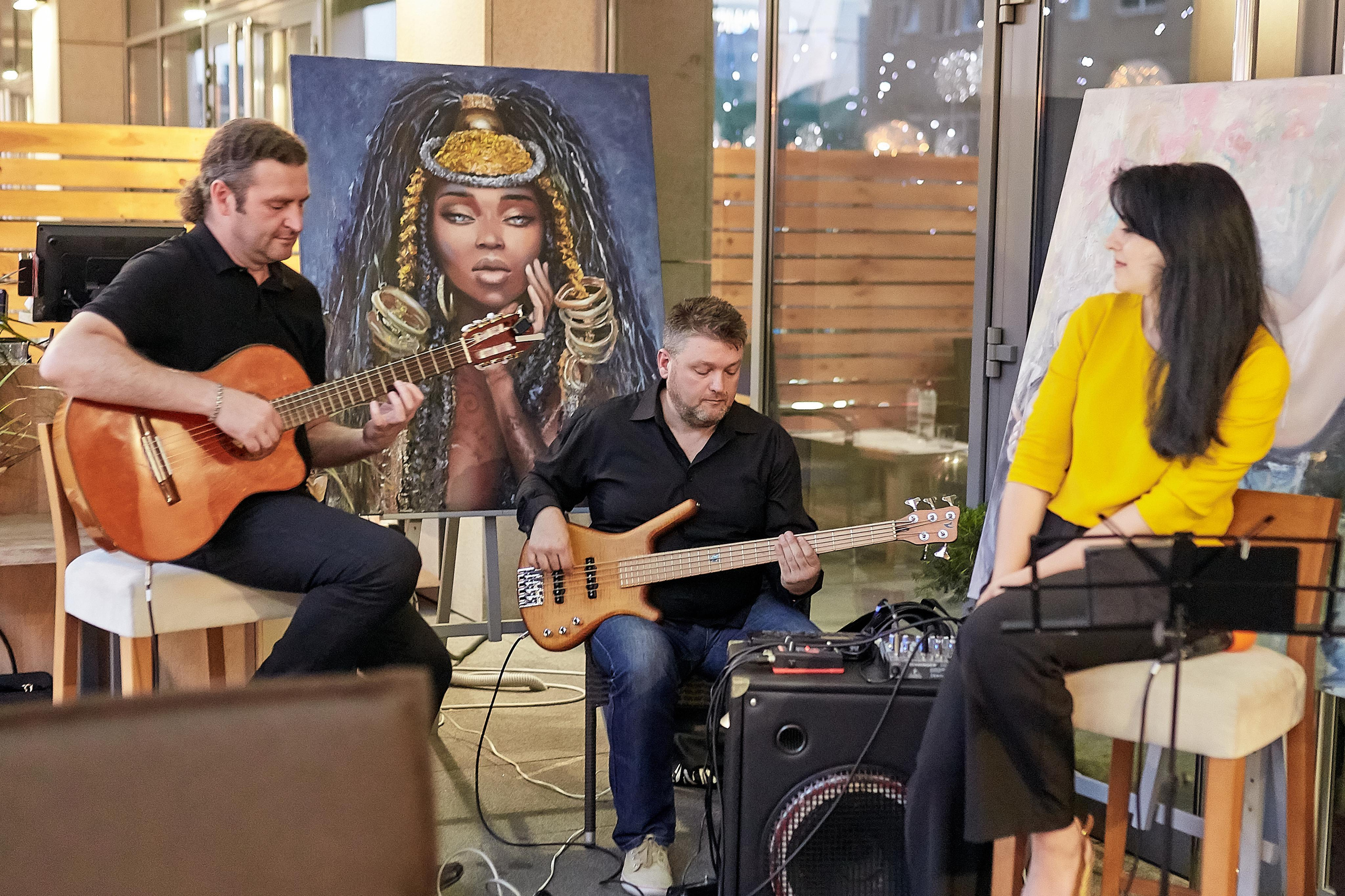 Фотосессія У Ресторані. Сигарна Вечірка