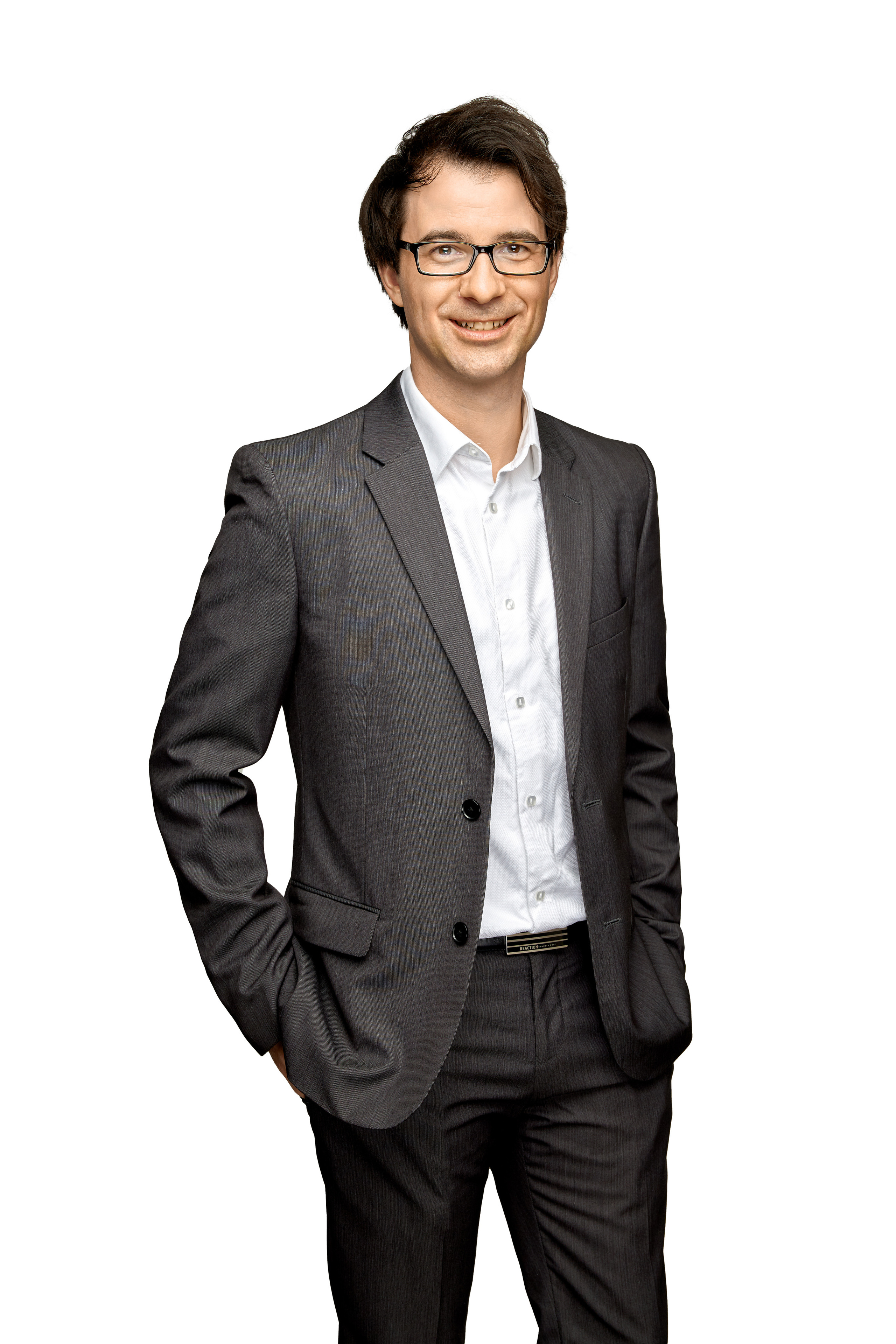 Бизнес портреты для сайта компании на белом фоне