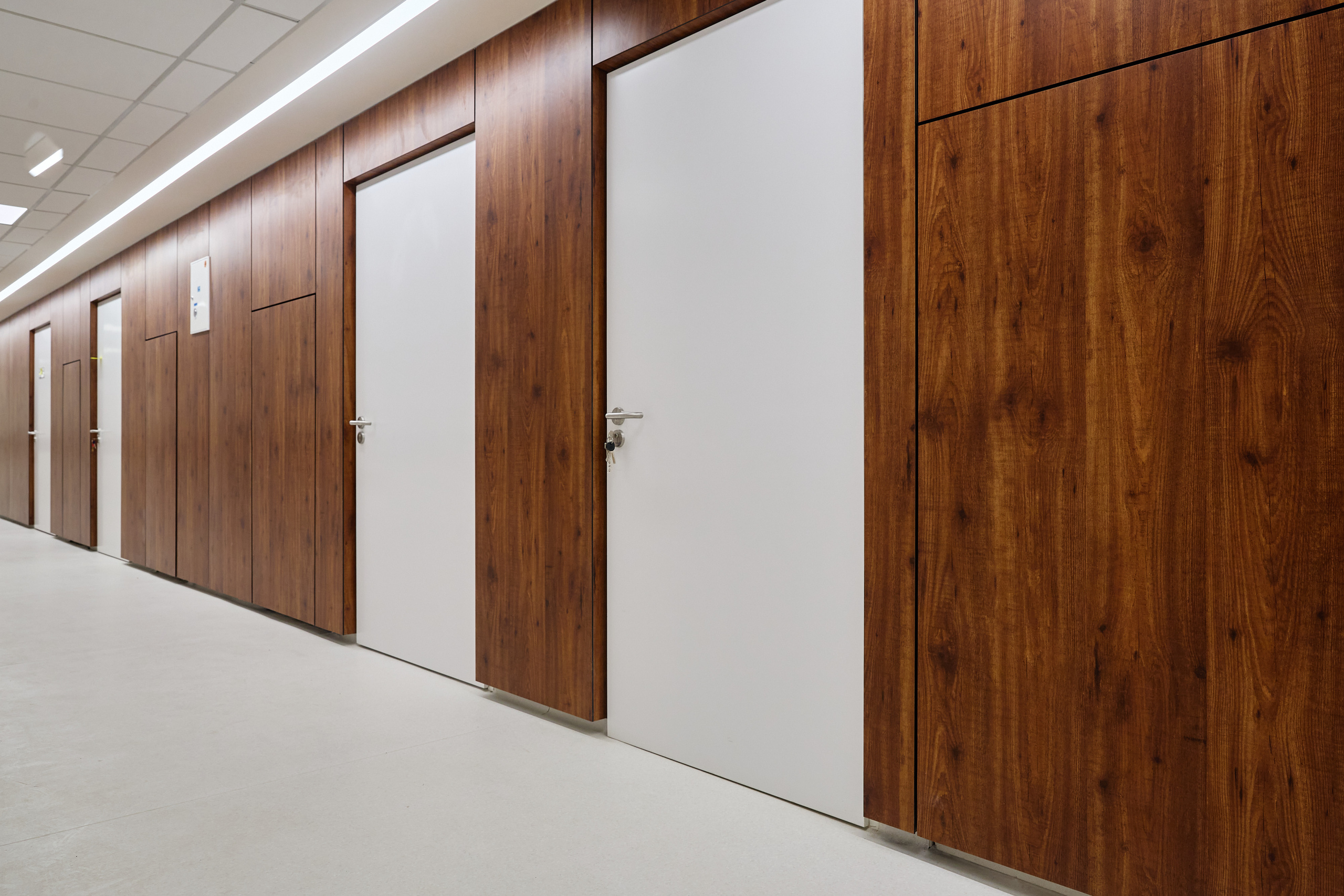 Интерьерное фото отделения интенсивной терапии, больницы г. Днепр