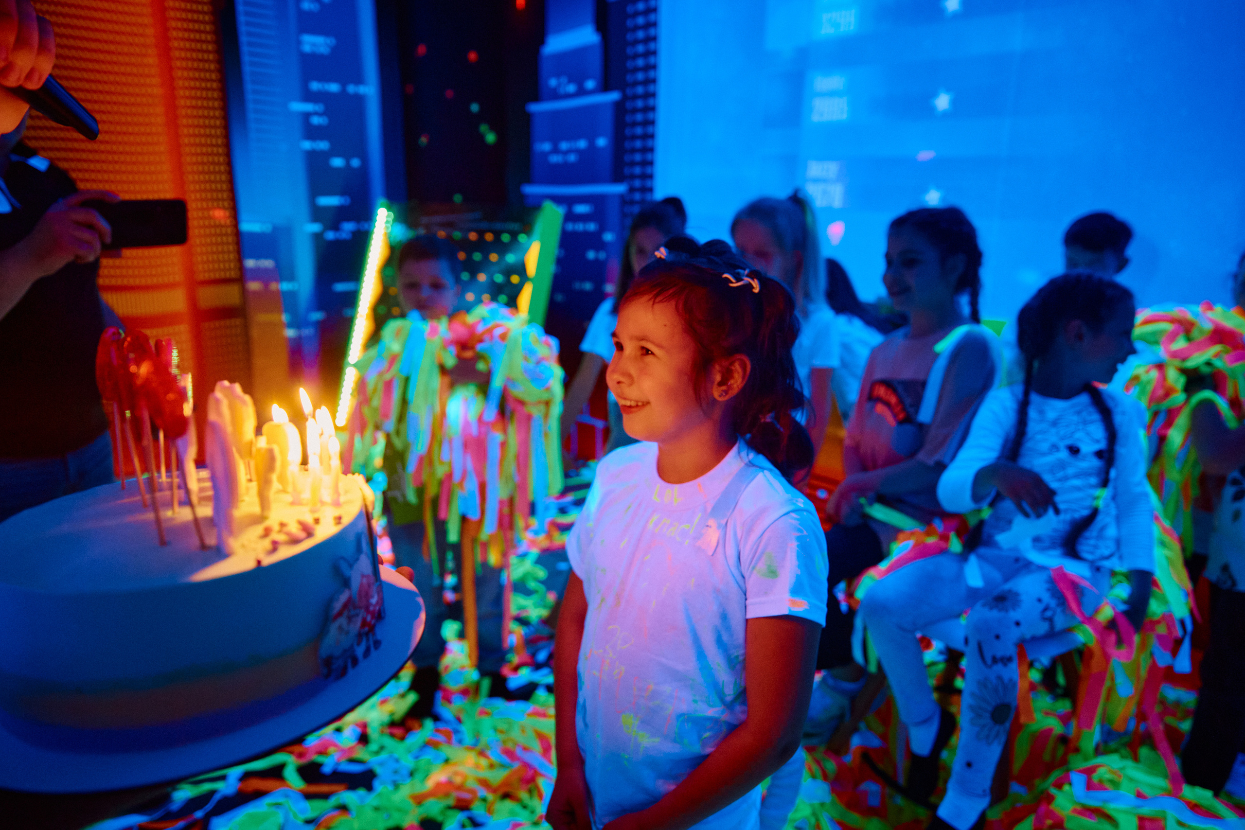 Фотограф на дитячий день народження у Дніпрі - неоновий клуб City Golf
