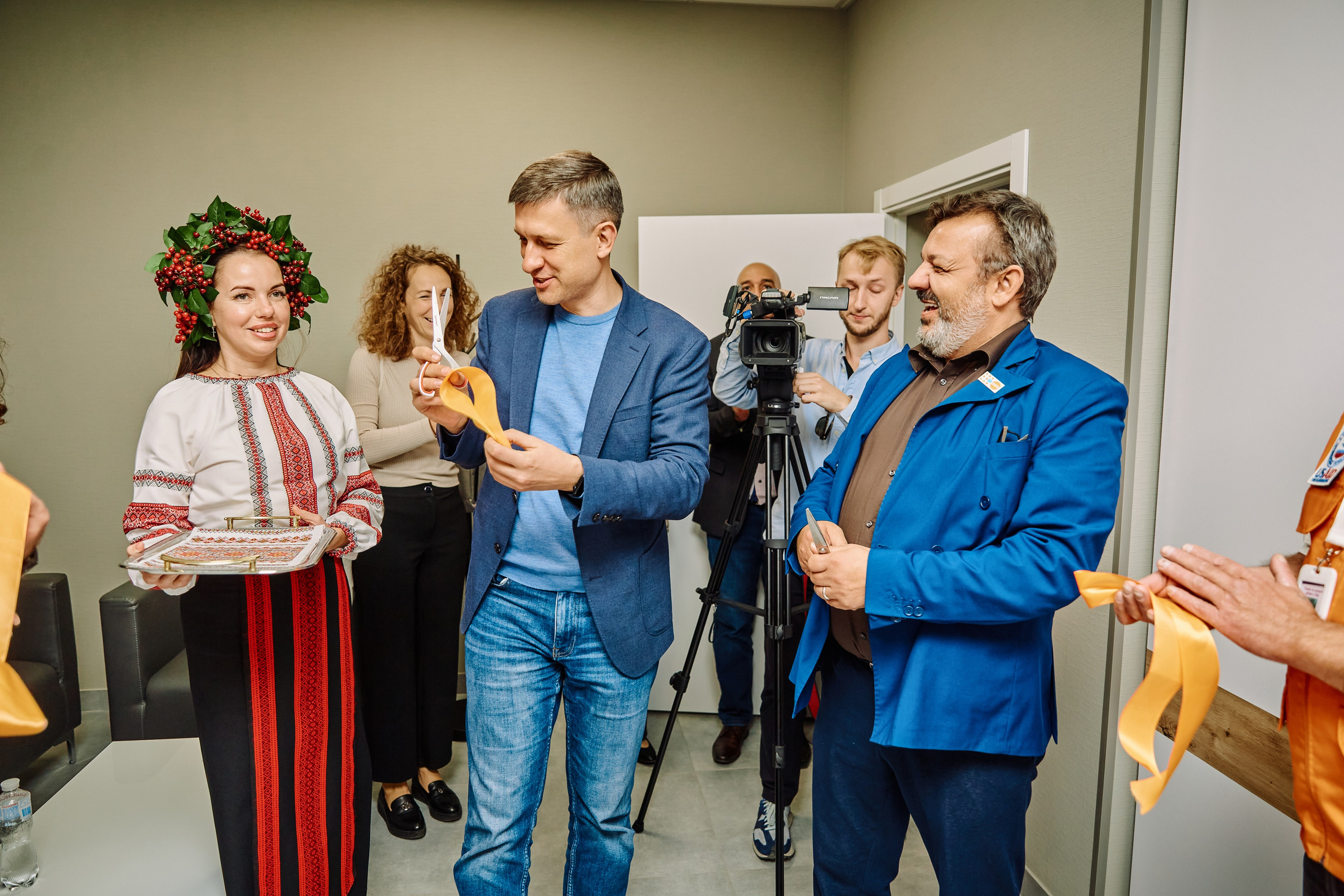 Репортажний фотограф Дніпро. Відкритя кризового центру у Павлограді