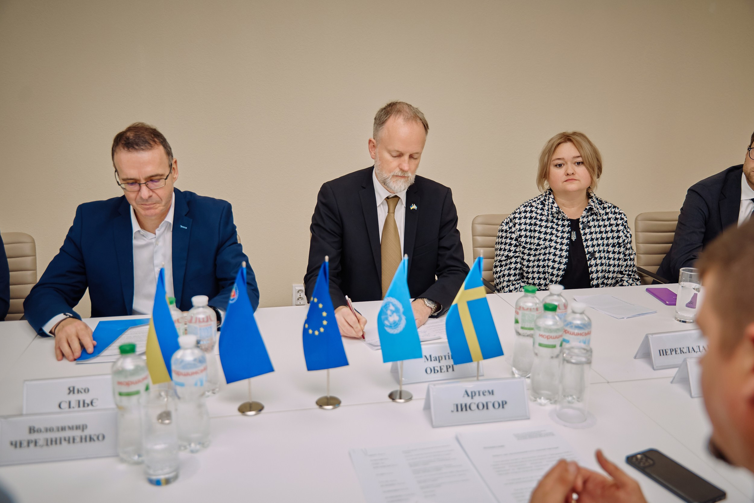 Фото зустрічі посла Австрії, з головами Дніпропетровської, Донецької, Луганської Військової ОДА