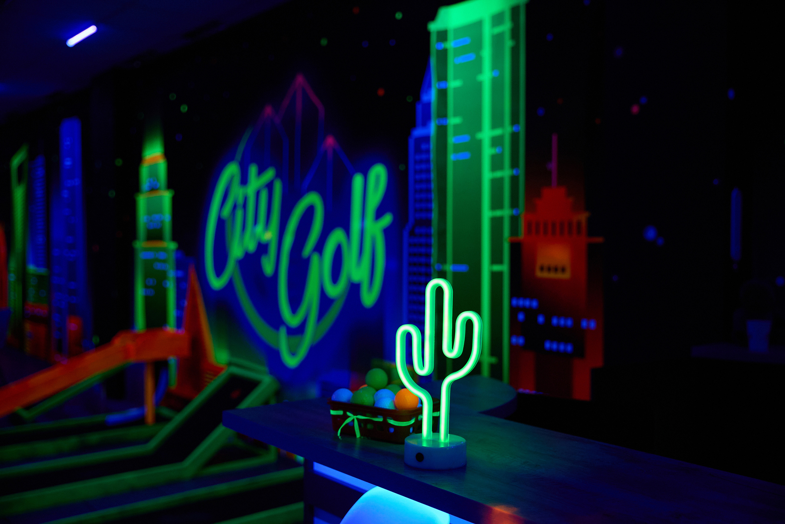 Фотограф на дитячий день народження у Дніпрі - неоновий клуб City Golf