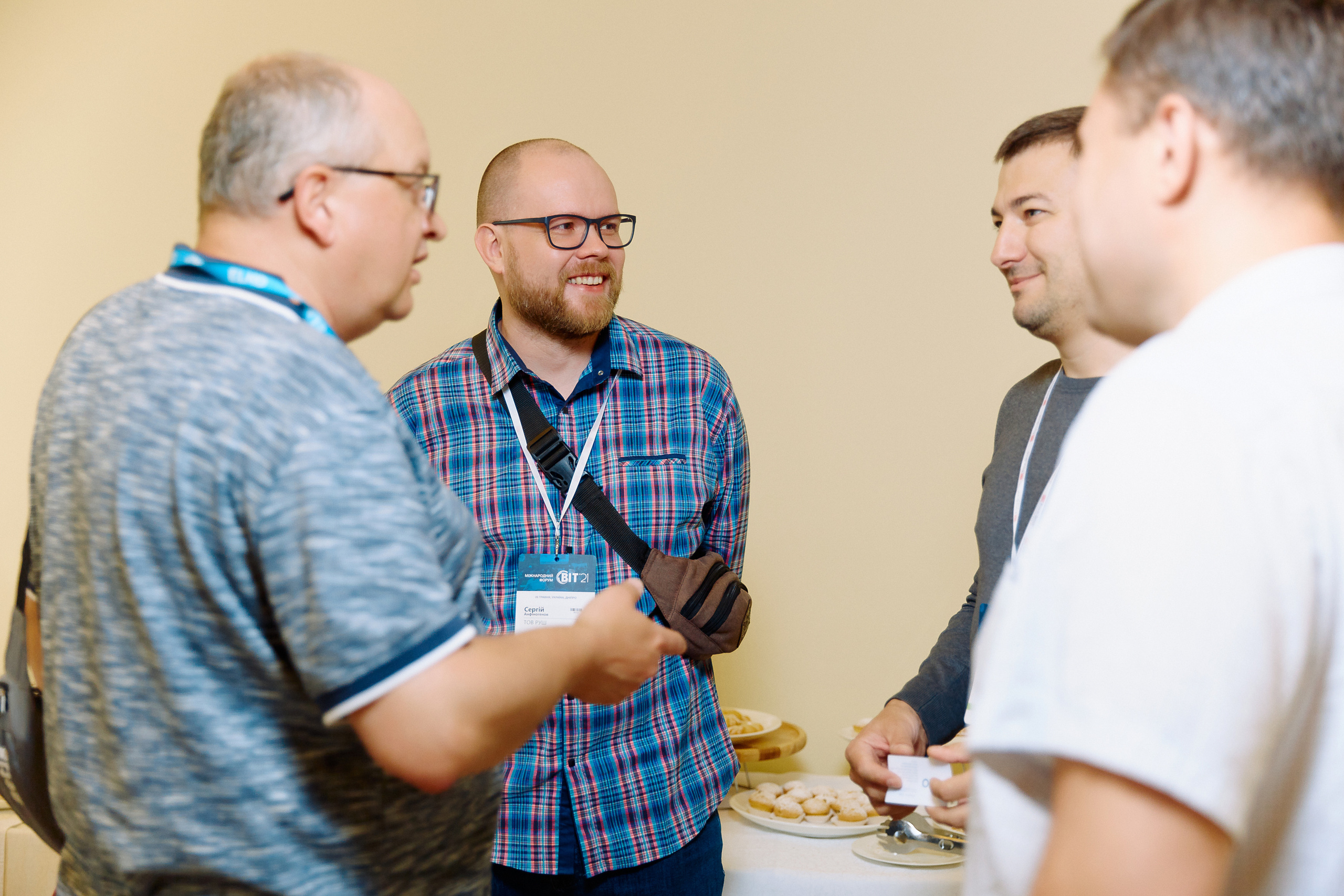 Репортажна зйомка(Дніпро) Фото конференції ВІТ 2021