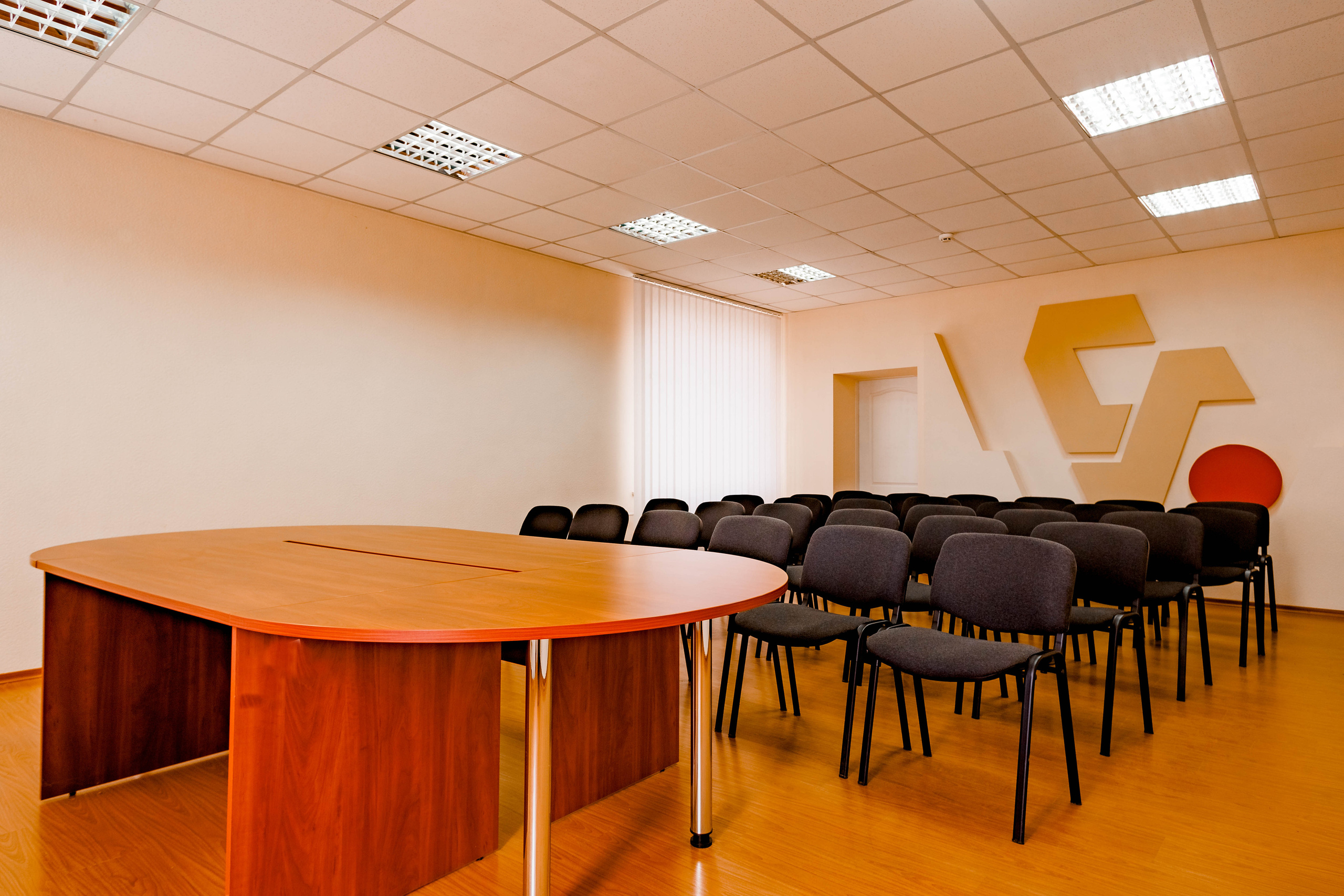 Фото приміщень для рекламних буклетів. Зйомка фасадів та інтер’єрів