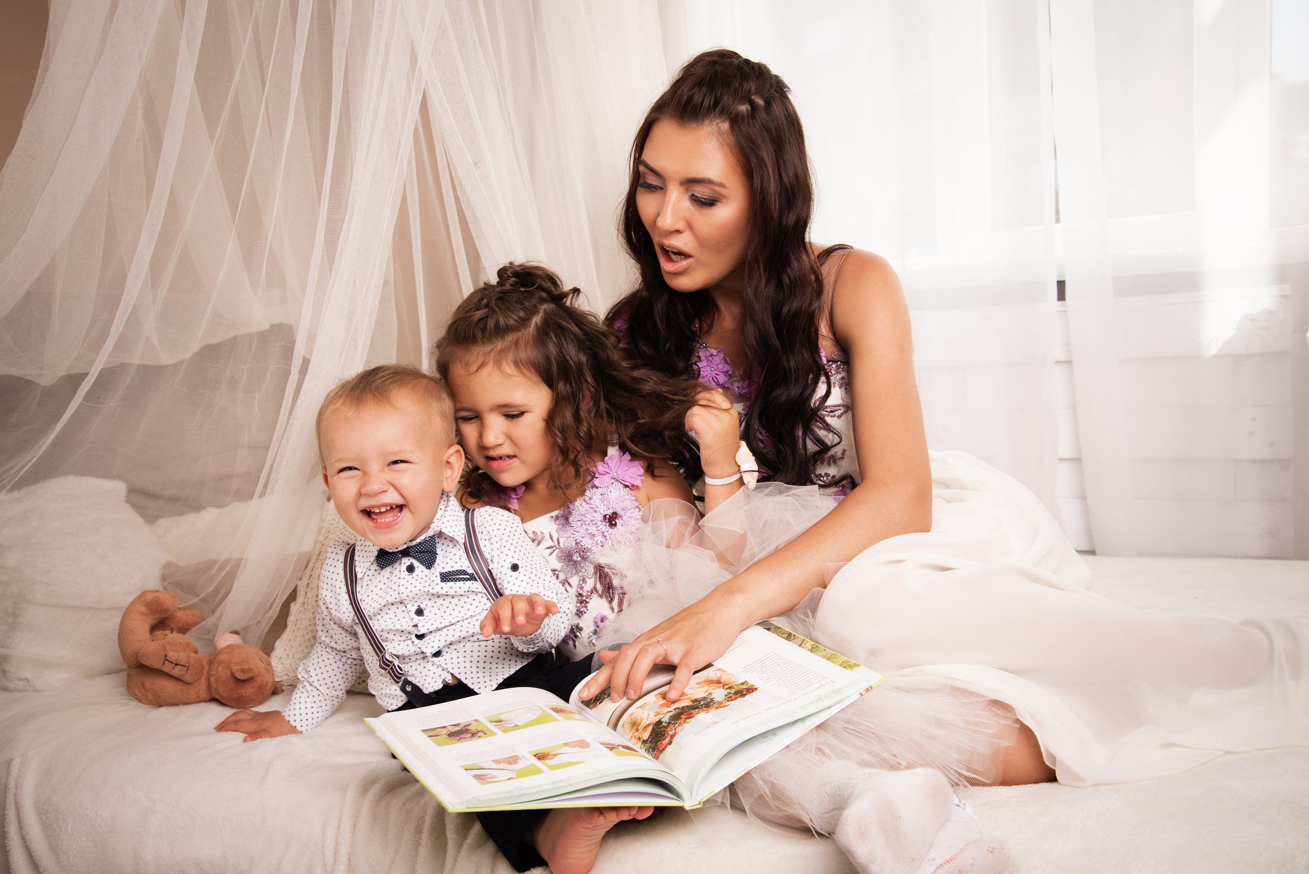 Сімейна фотосесія в студії. Фотограф Анастасія Залужна | Манхайм