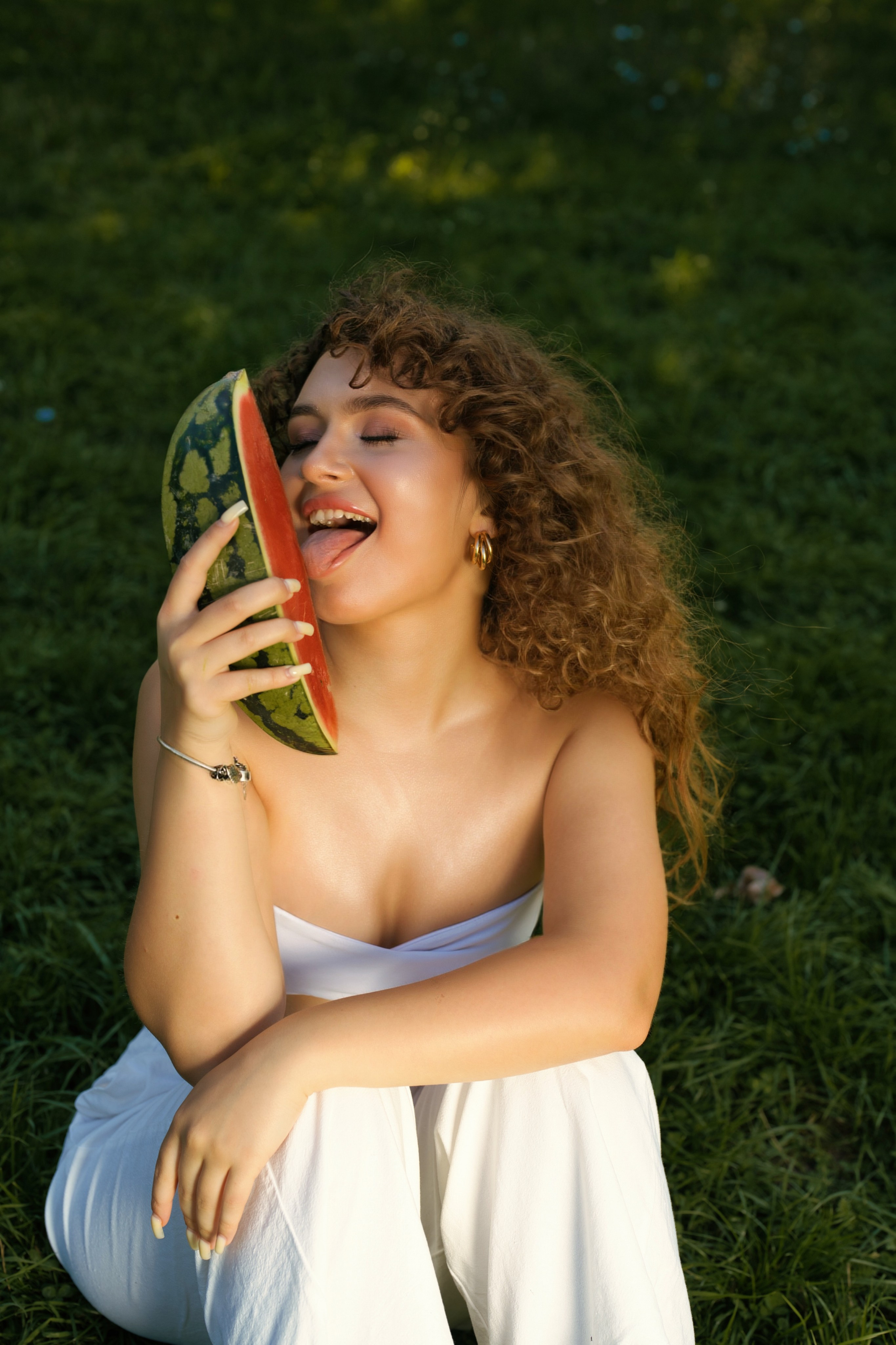 Літня фотосесія з кавуном. Фотограф Анастасія Залужна | Манхайм