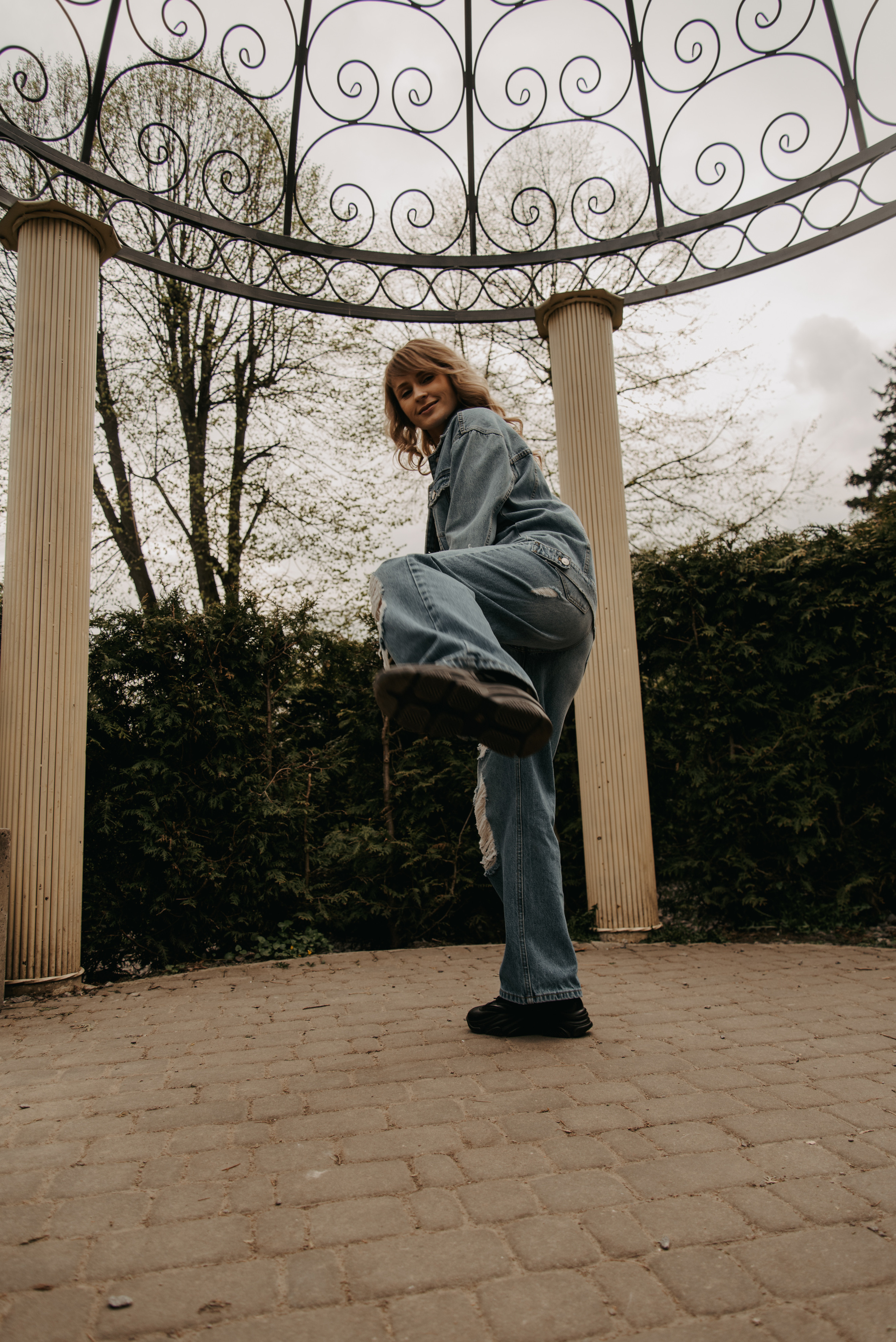 Індивідуальна фотосесія в парку Житомир. Фотограф Анастасія Залужна | Манхайм