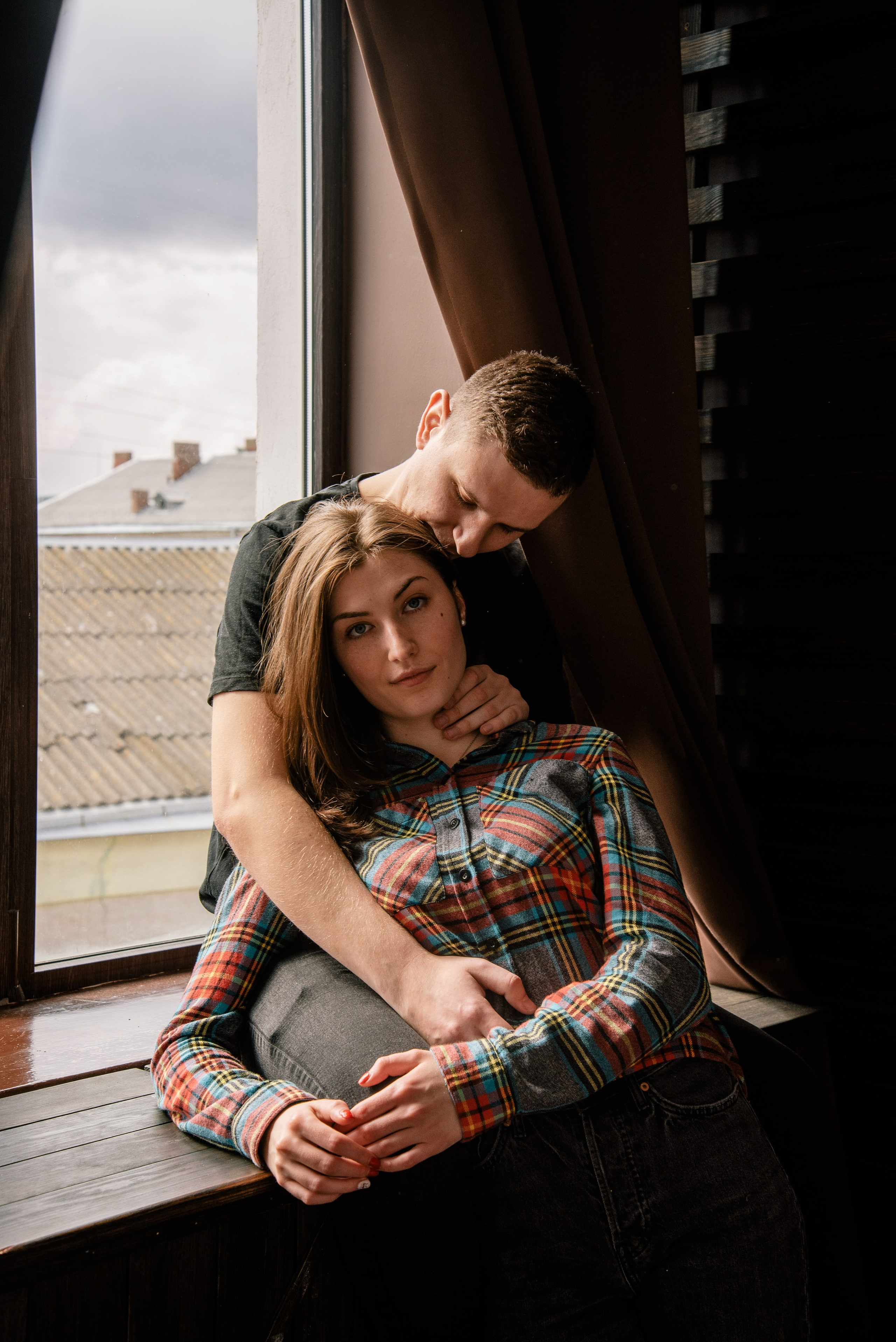 Paarshooting im Studio – Emotionale und moderne Paarfotografie. Anastasiia Zaluzhna Fotografin | Mannheim