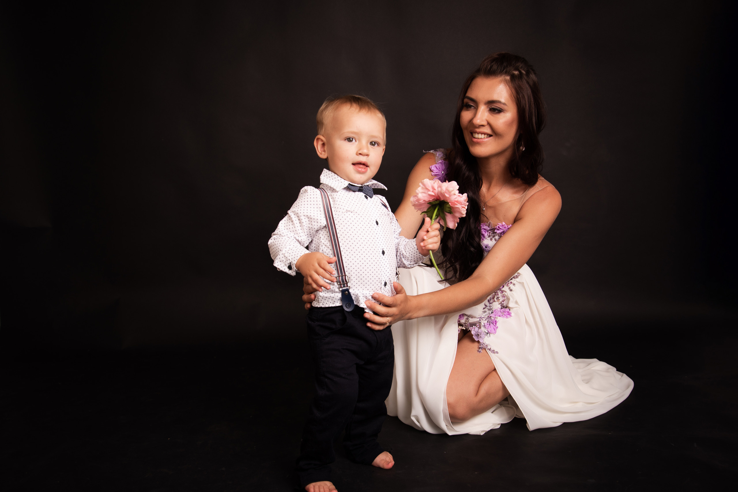 Сімейна фотосесія в студії. Фотограф Анастасія Залужна | Манхайм