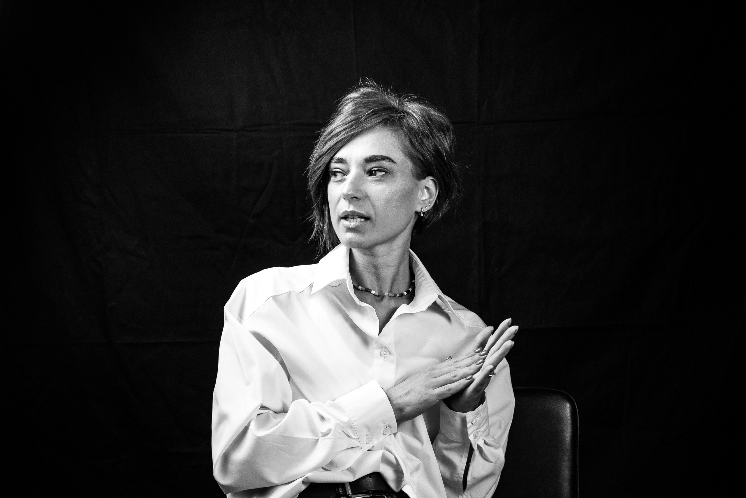 Фотосесія, як терапія. Чорно-білі портрети. Фотограф Анастасія Залужна | Манхайм