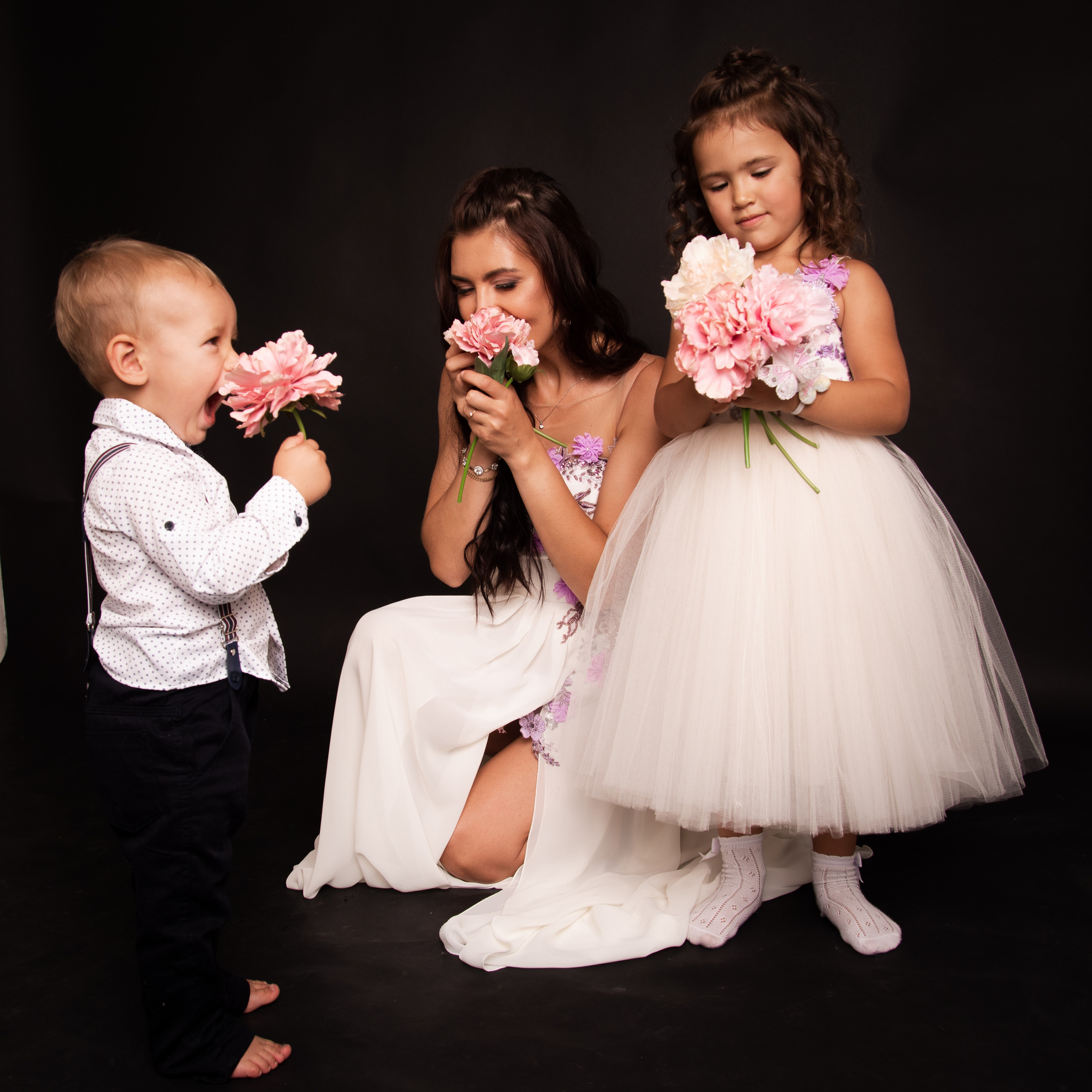 Сімейна фотосесія в студії. Фотограф Анастасія Залужна | Манхайм