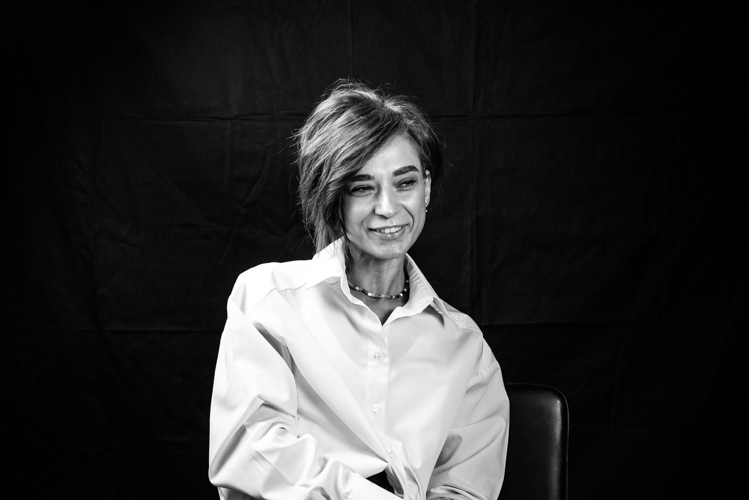 Фотосесія, як терапія. Чорно-білі портрети. Фотограф Анастасія Залужна | Манхайм