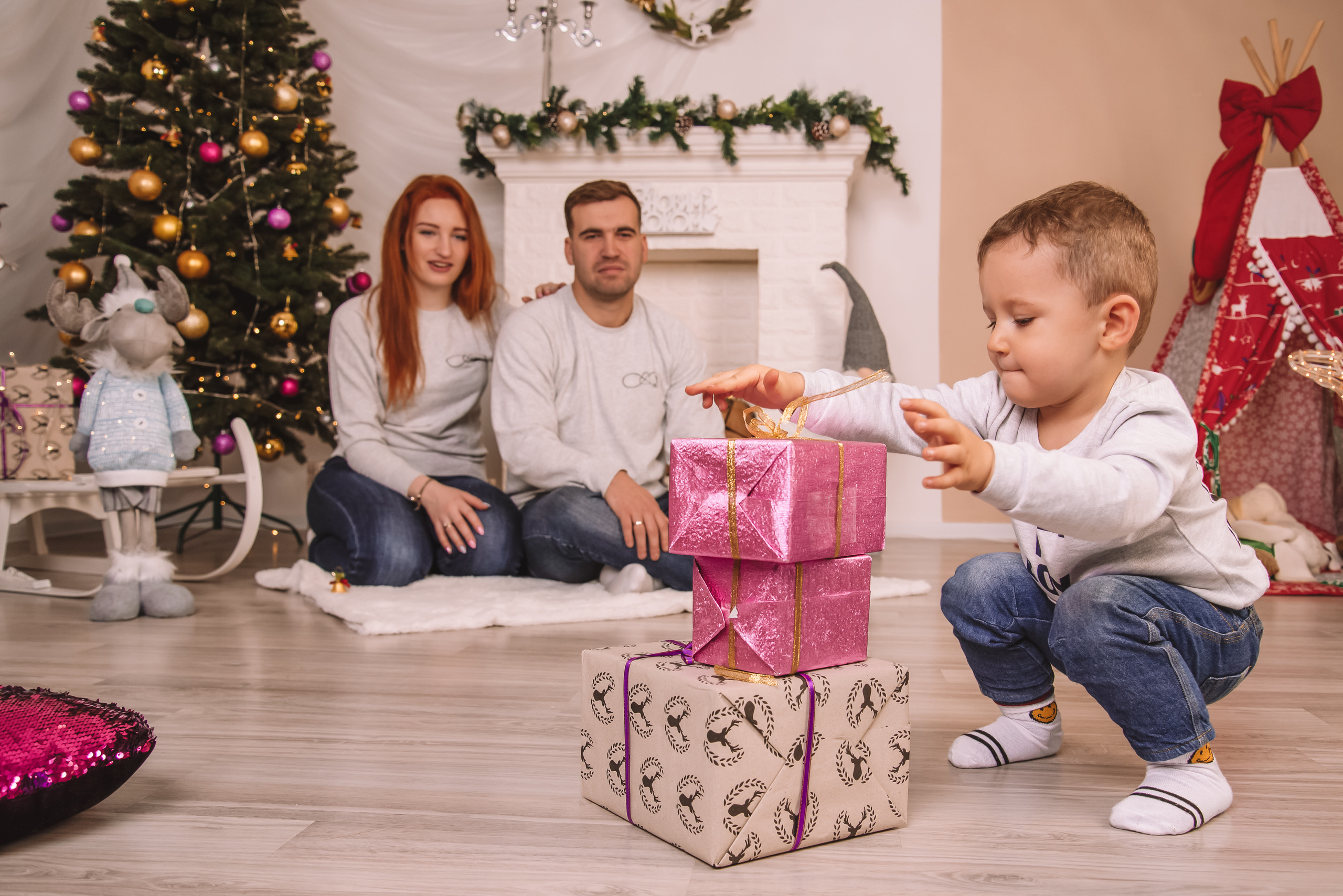 Сімейна новорічна фотосесія в студії. Anastasiia Zaluzhna Fotografin | Mannheim