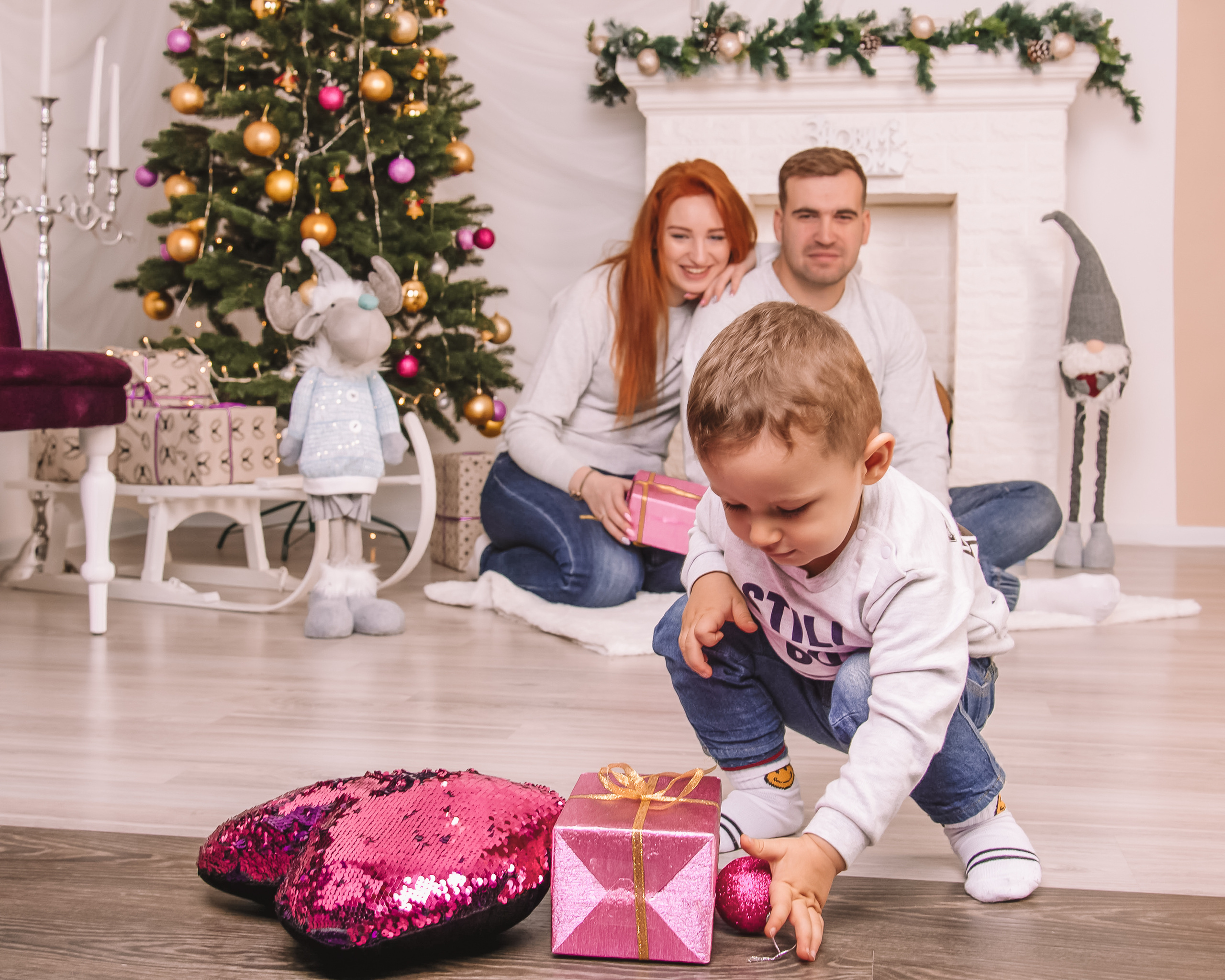 Сімейна новорічна фотосесія в студії. Anastasiia Zaluzhna Fotografin | Mannheim