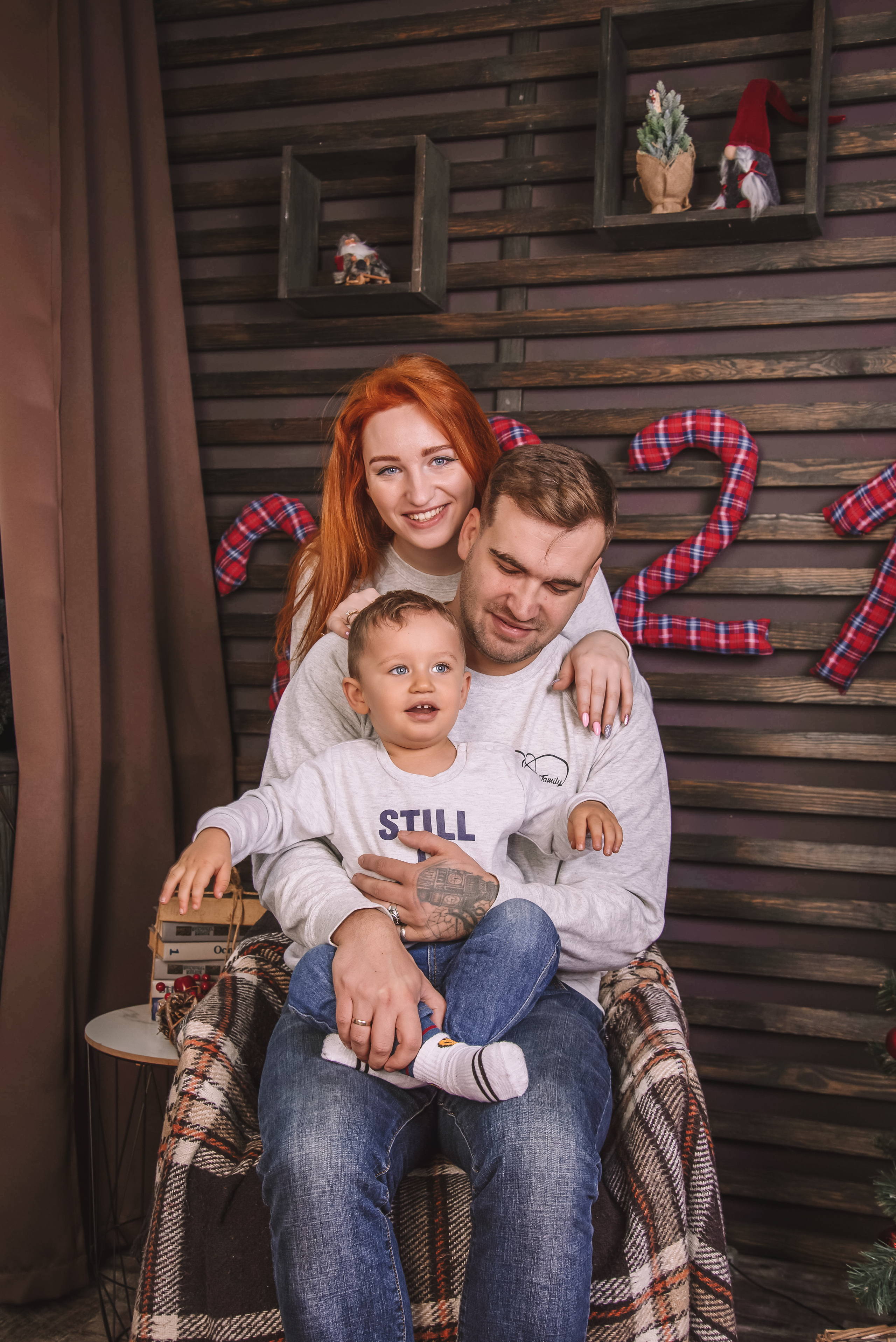 Сімейна новорічна фотосесія в студії. Anastasiia Zaluzhna Fotografin | Mannheim